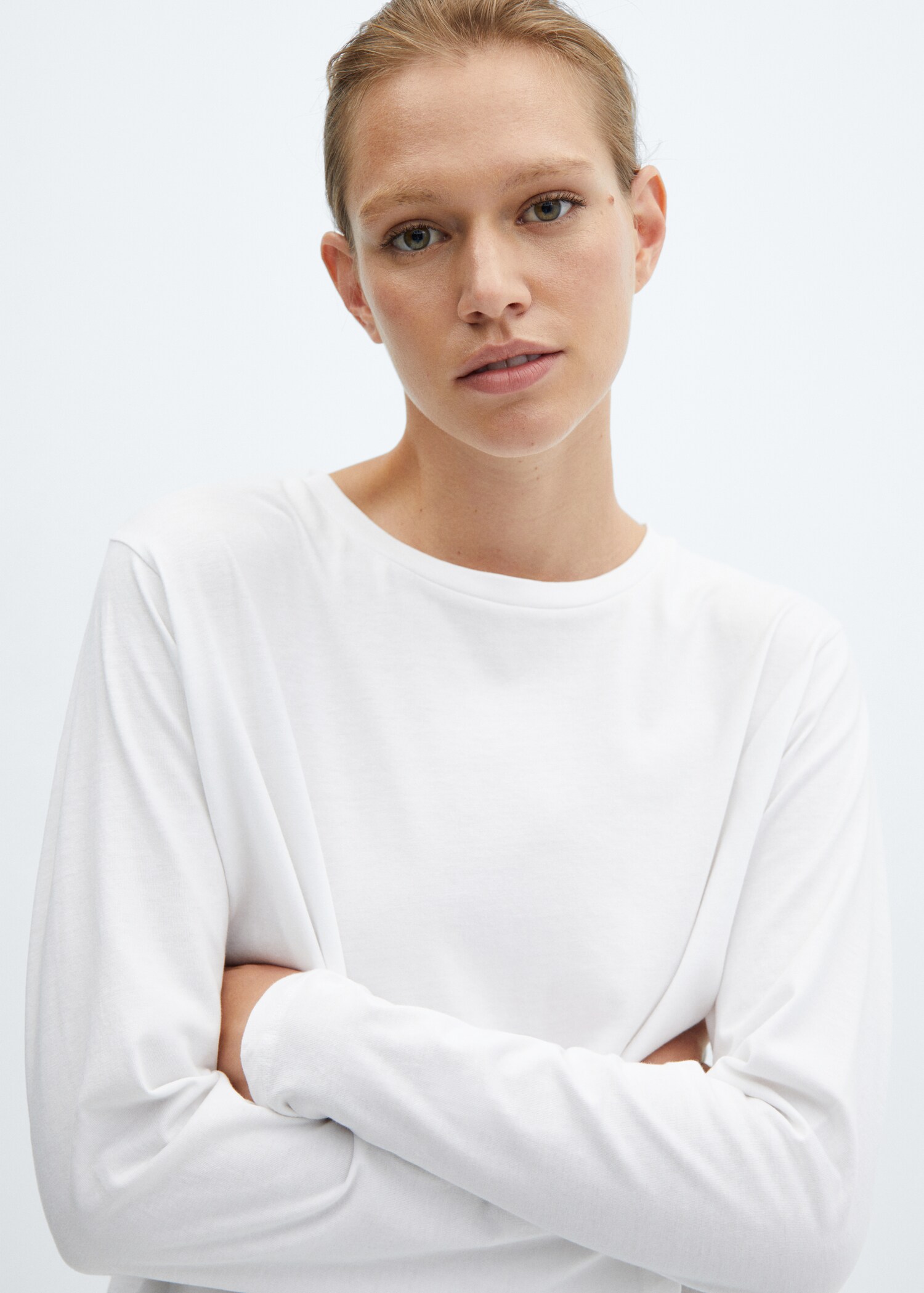Combined two-piece pyjamas - Details of the article 1