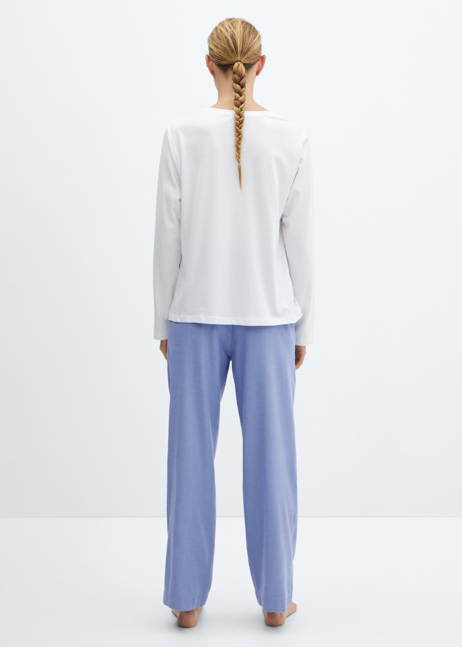 Combined two-piece pyjamas - Reverse of the article