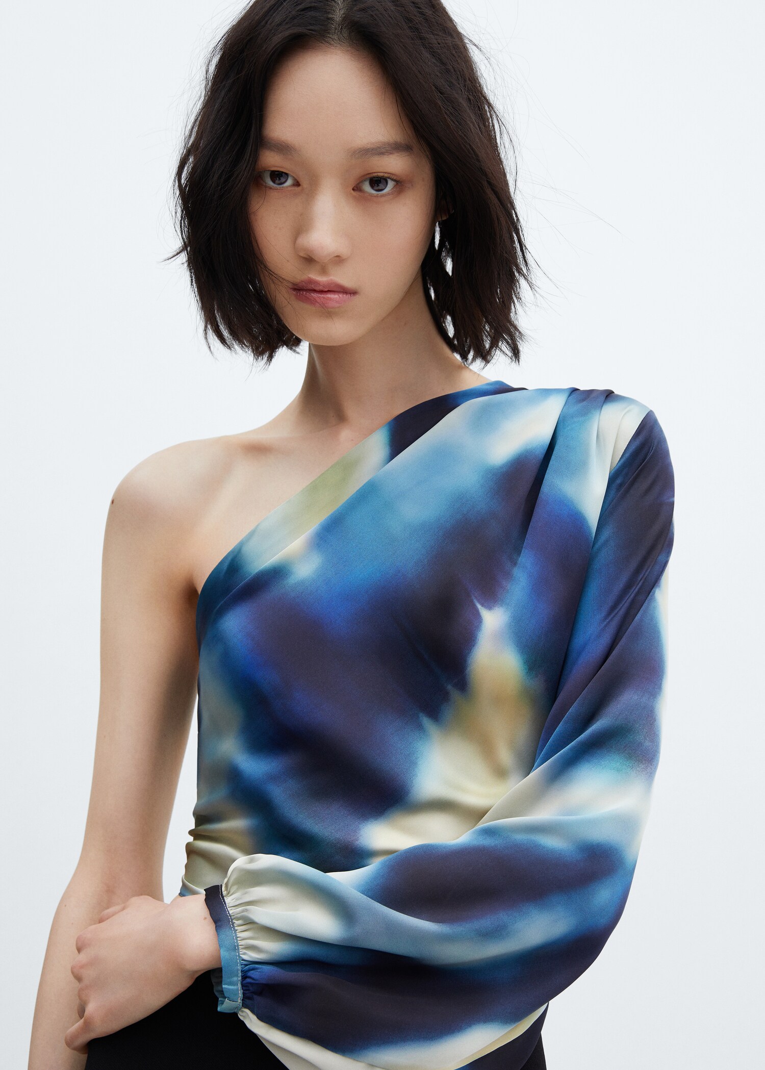 Asymmetric satin blouse - Details of the article 1