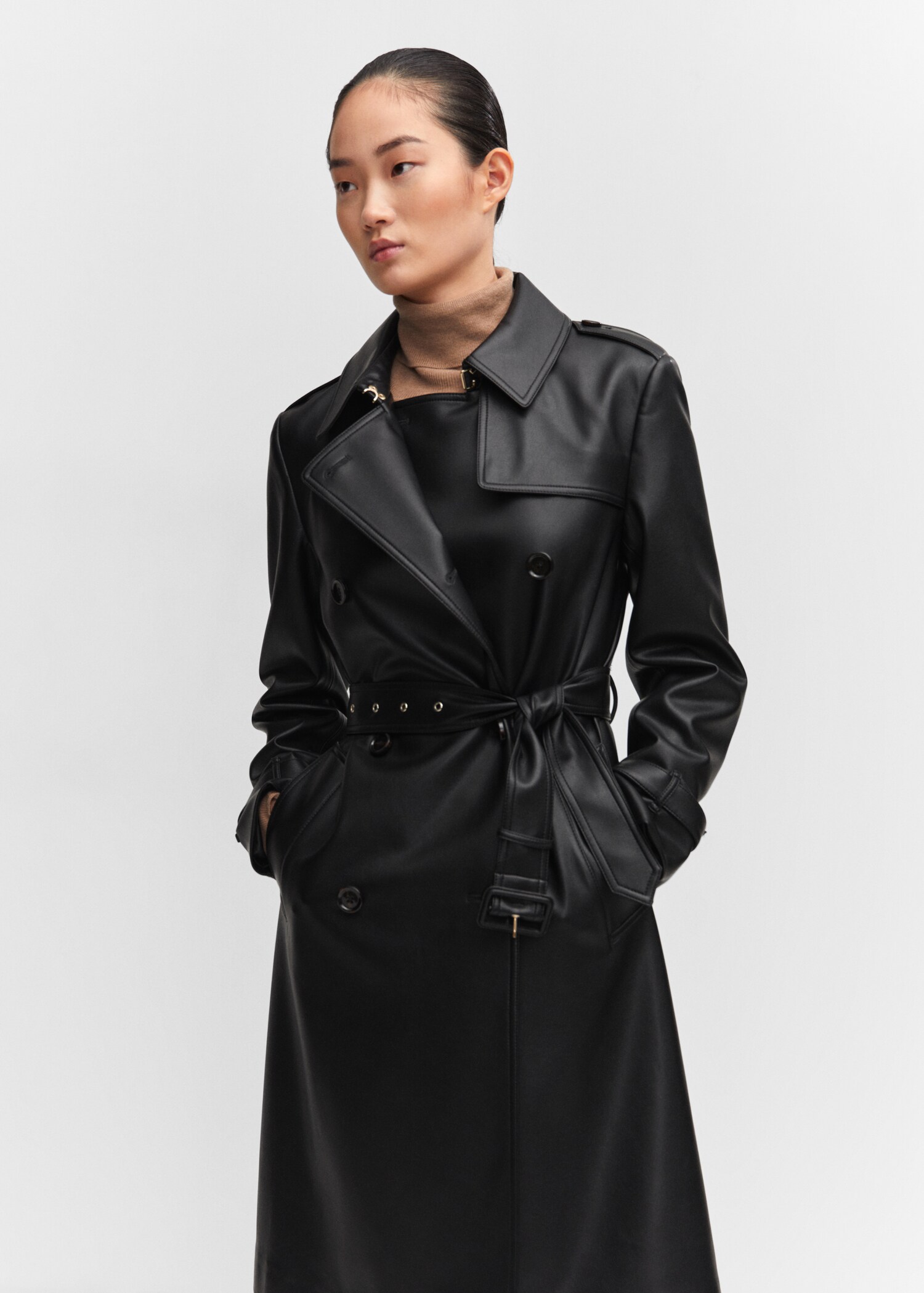 Trench efecto piel - Plano medio