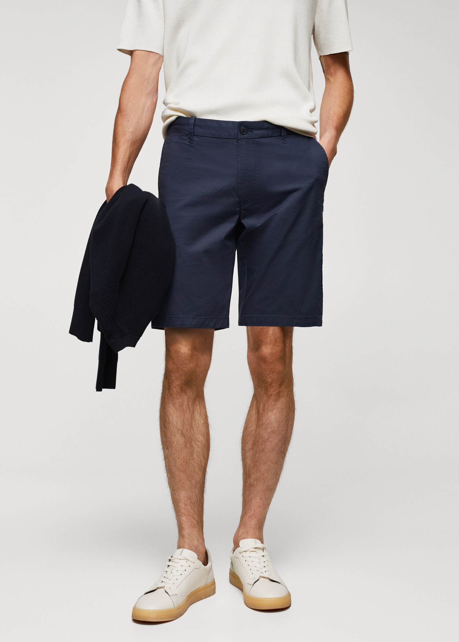 Βερμούδα slim fit τσίνο βαμβάκι - Μεσαίο πλάνο