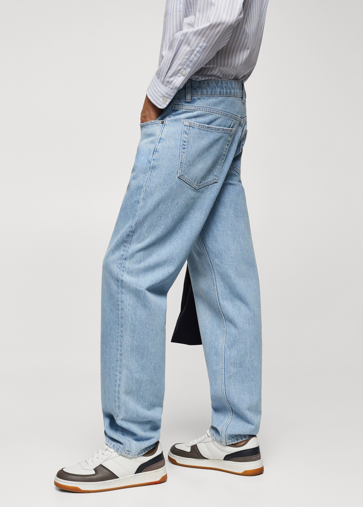 Light-wash loose-fit jeans - Details of the article 2