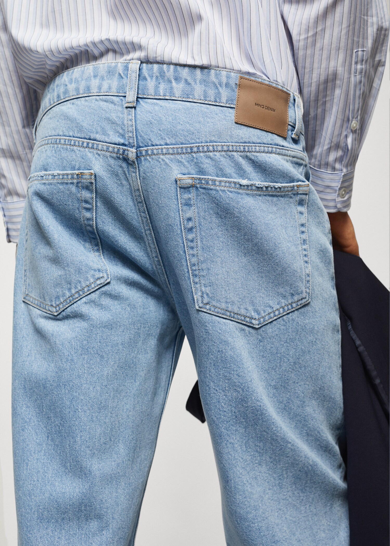 Light-wash loose-fit jeans - Details of the article 6