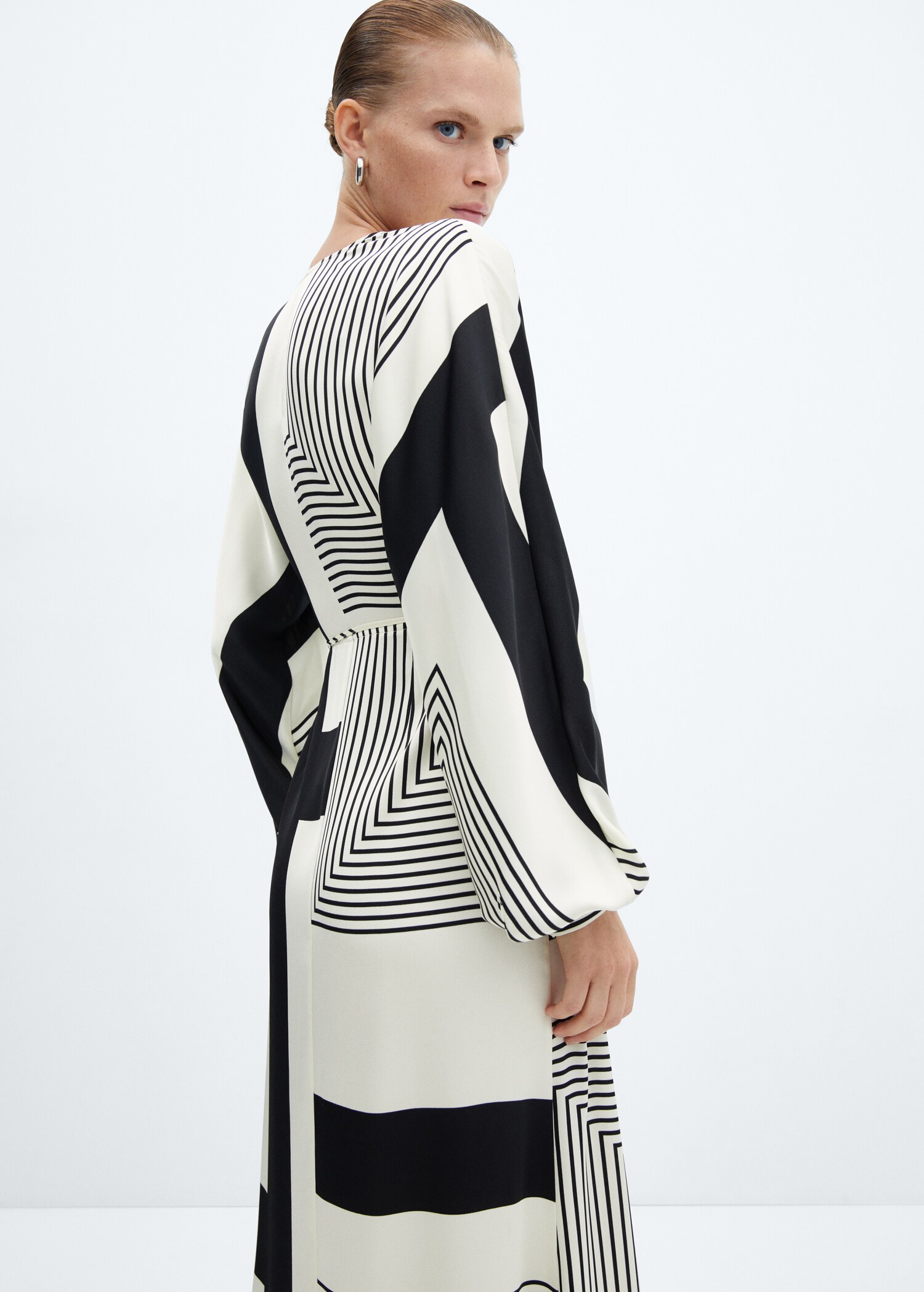 Print wrap dress - Details of the article 2