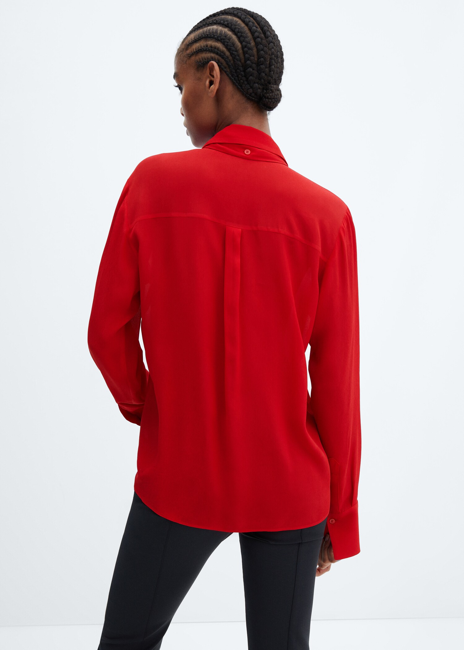 Tie-neck blouse - Reverse of the article