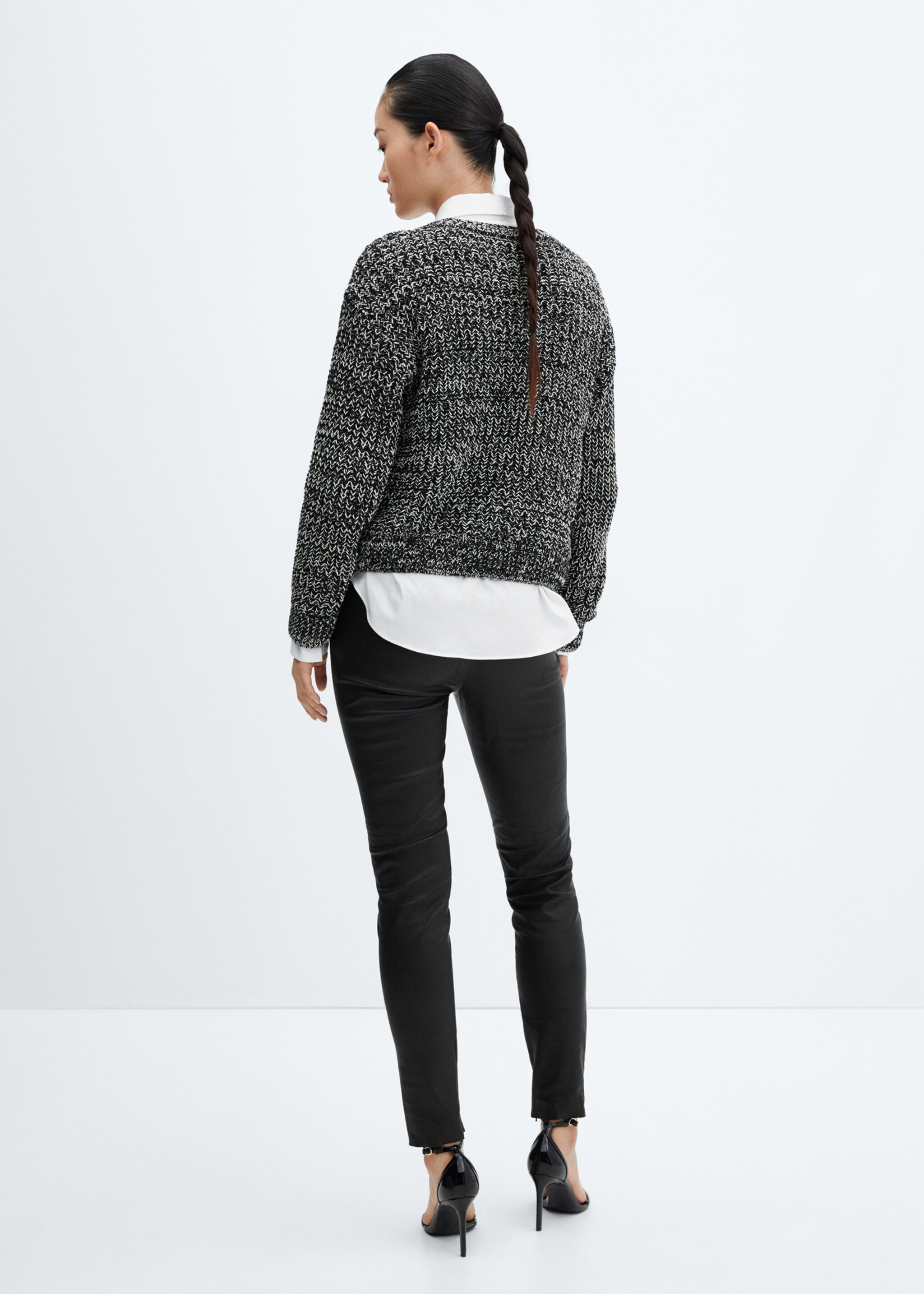Leather leggings with zip - Reverse of the article