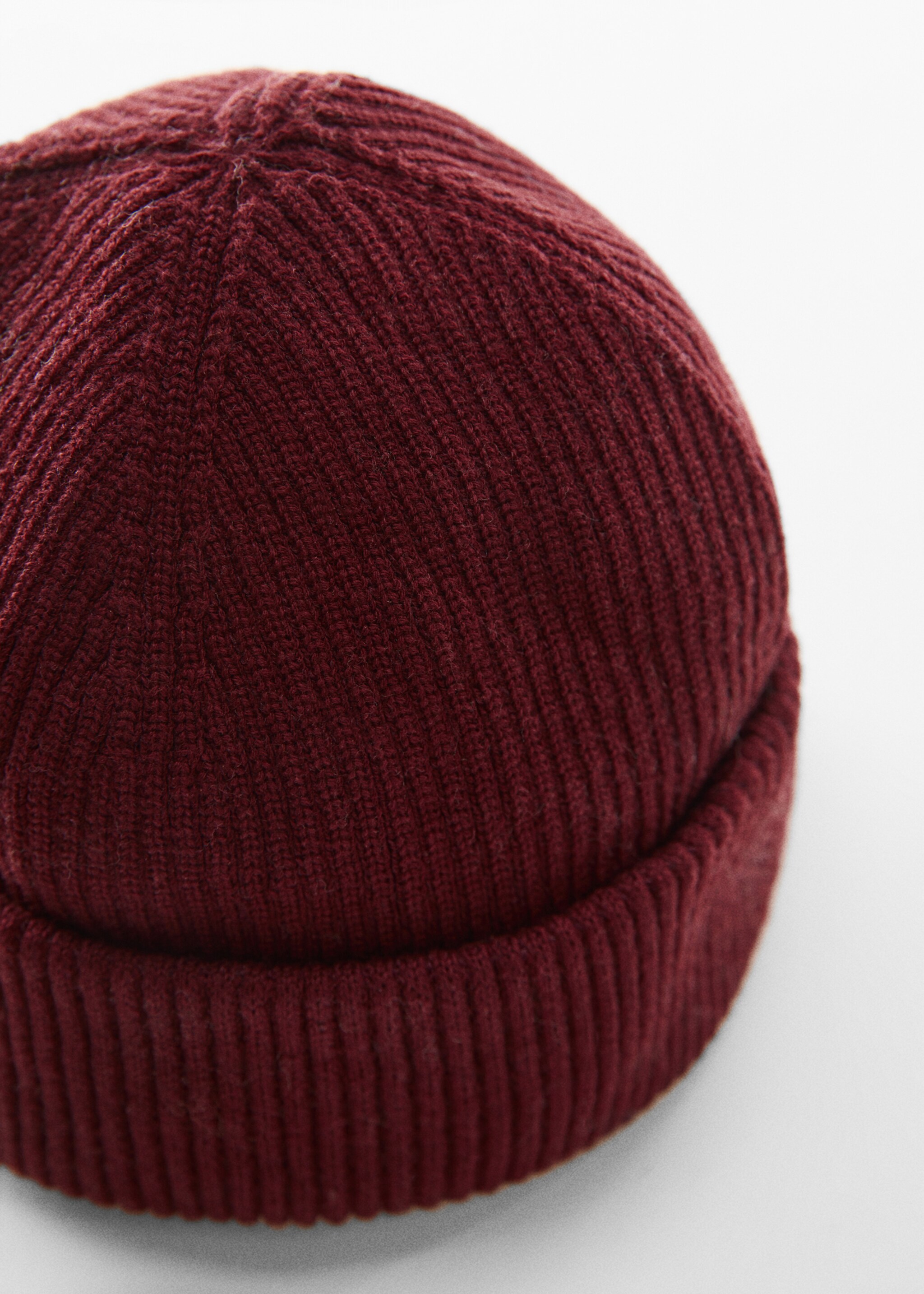 Short knitted hat - Details of the article 1