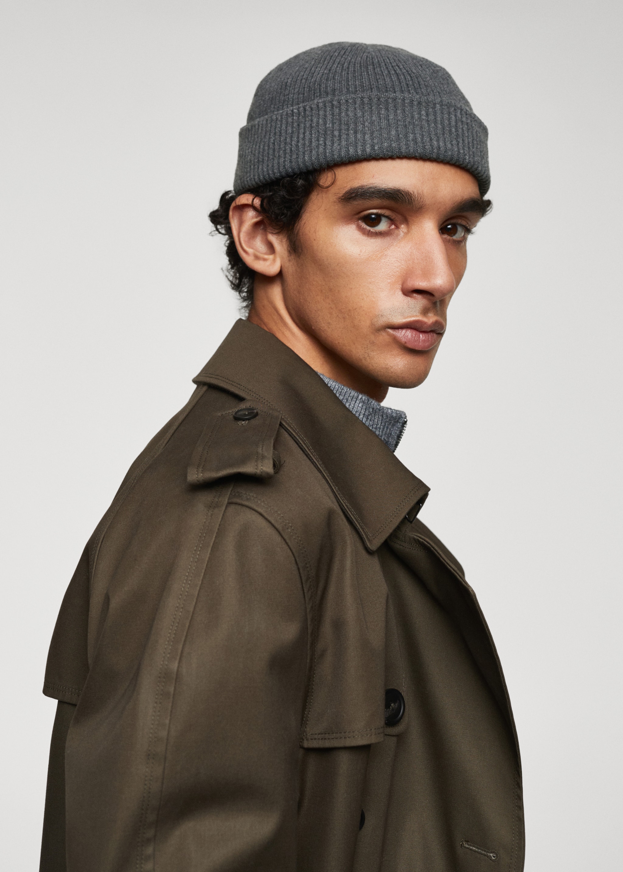 Short knitted hat - Details of the article 9