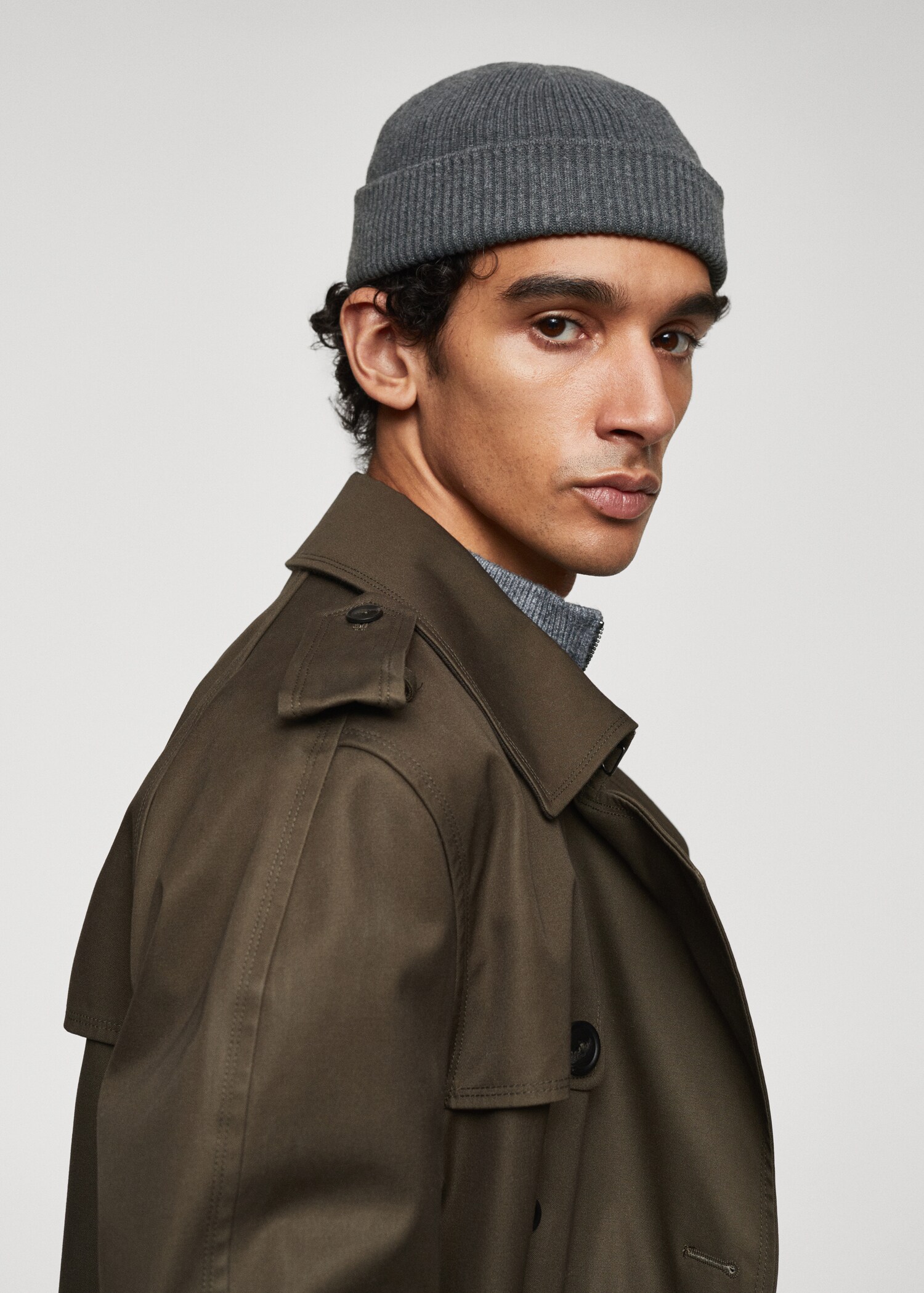 Short knitted hat - Details of the article 9