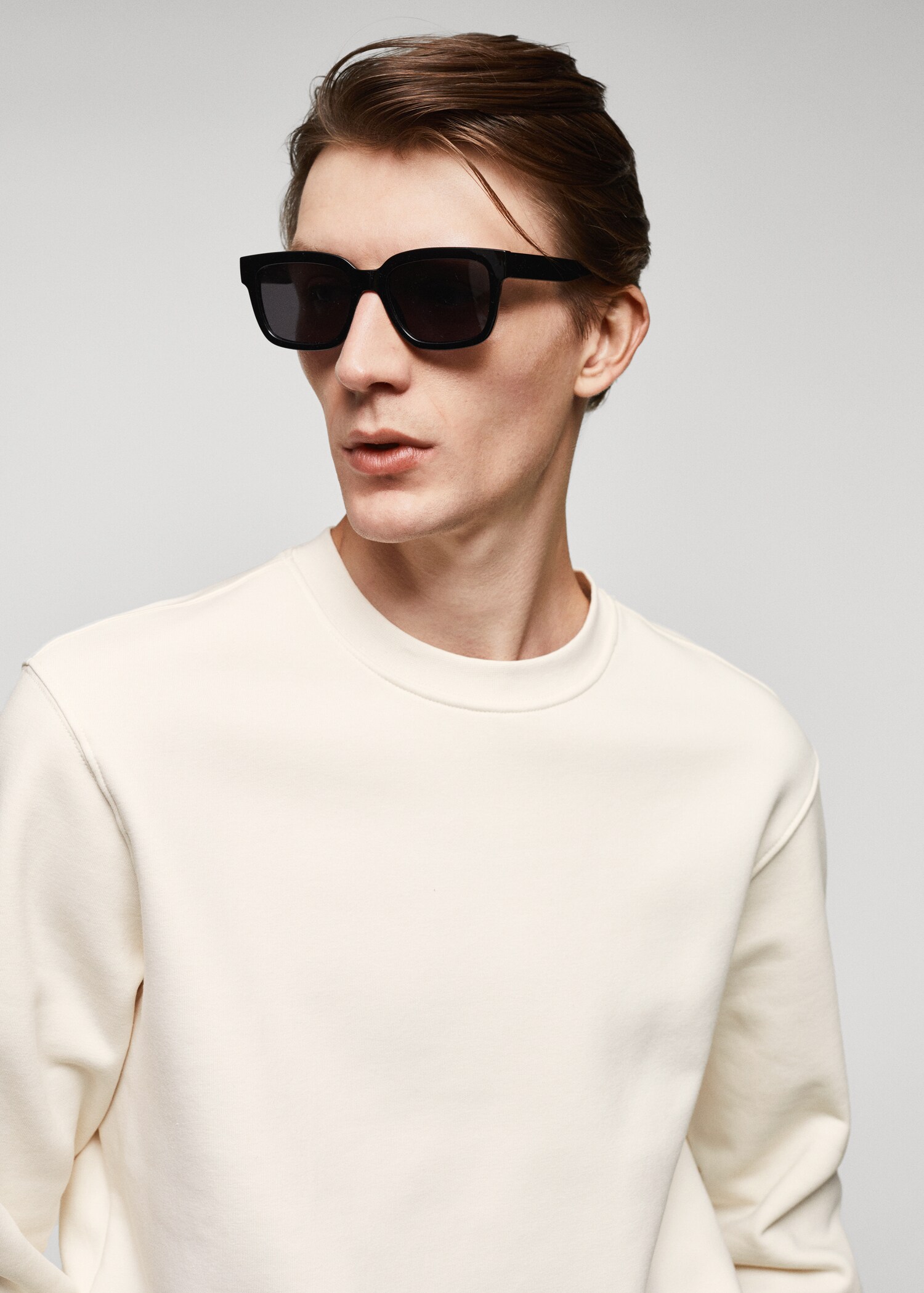 Lightweight cotton sweatshirt - Details of the article 1