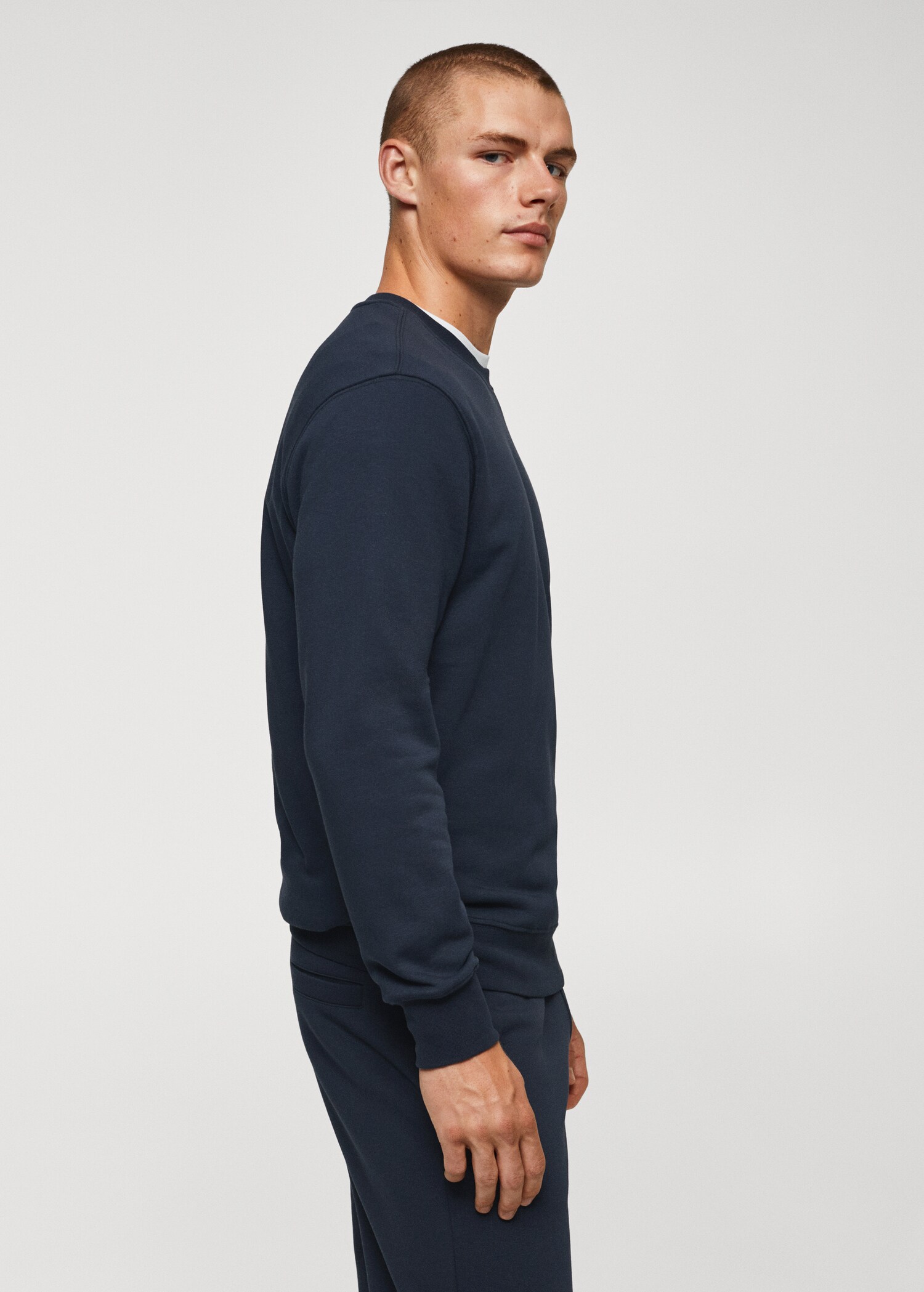 Lightweight cotton sweatshirt - Details of the article 2