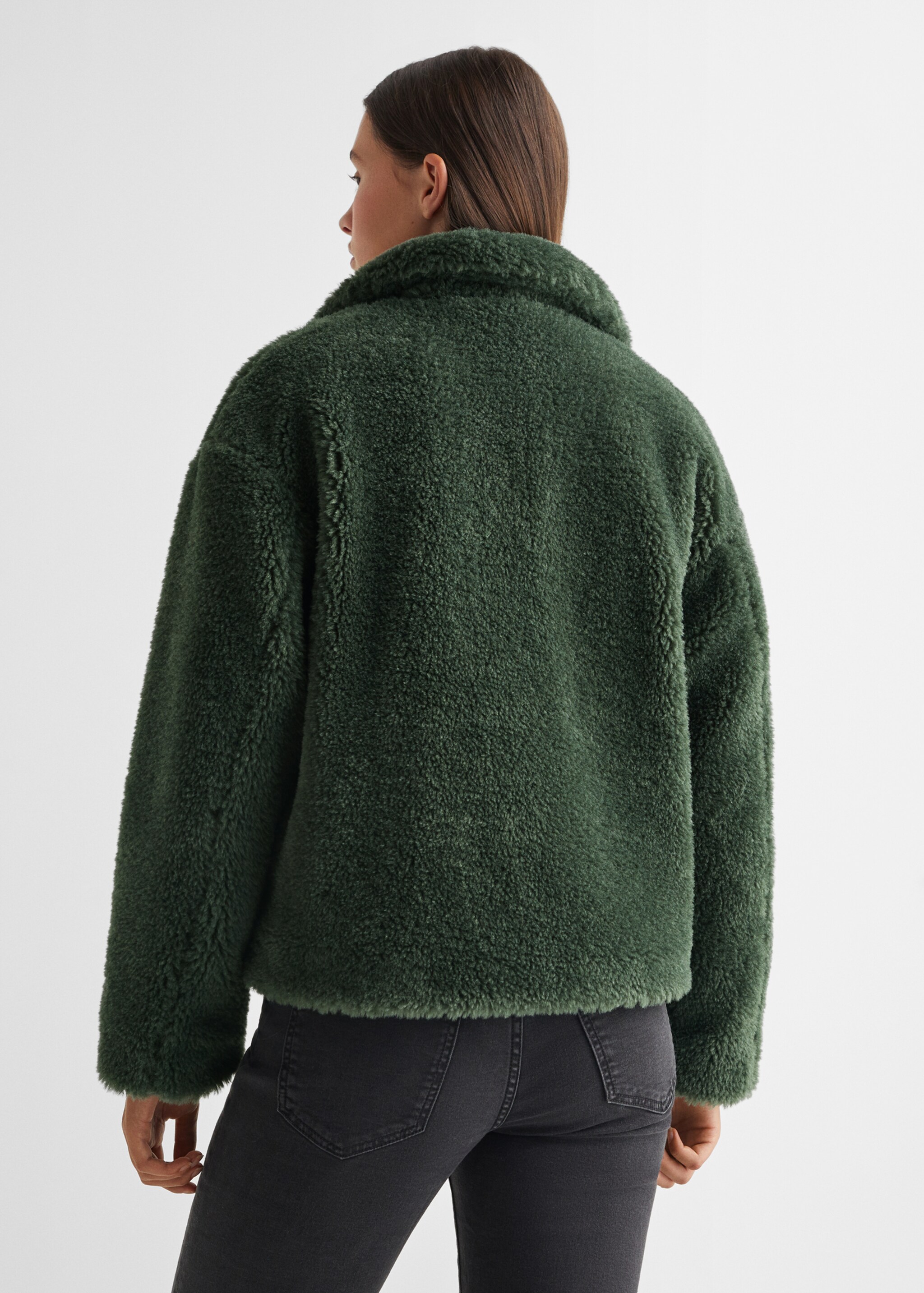 Fur-effect coat - Reverse of the article, Pastel Green. Ref: 57066009-00.