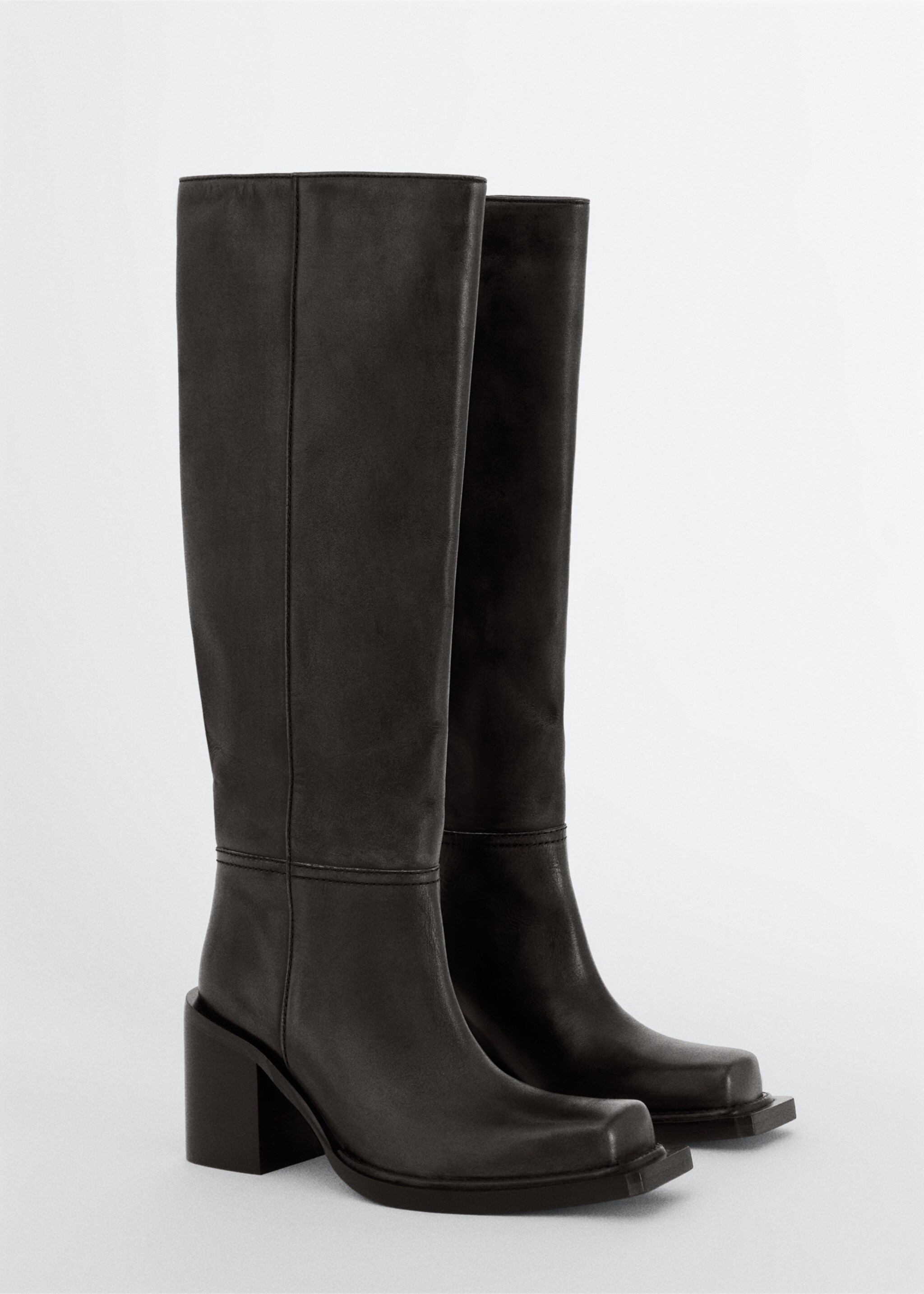 Lederstiefel mit hohem Schaft - Mittlere Ansicht