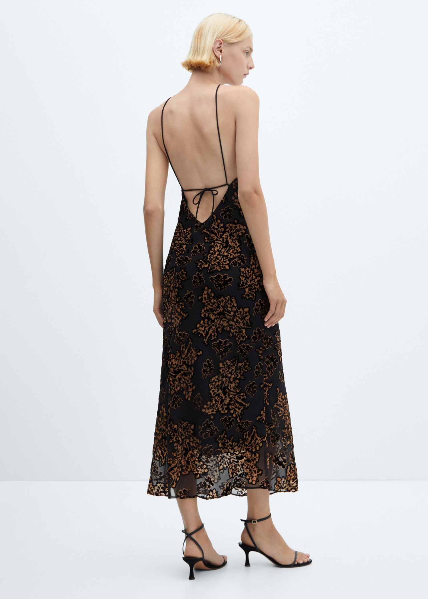 Textured jacquard dress - Reverse of the article