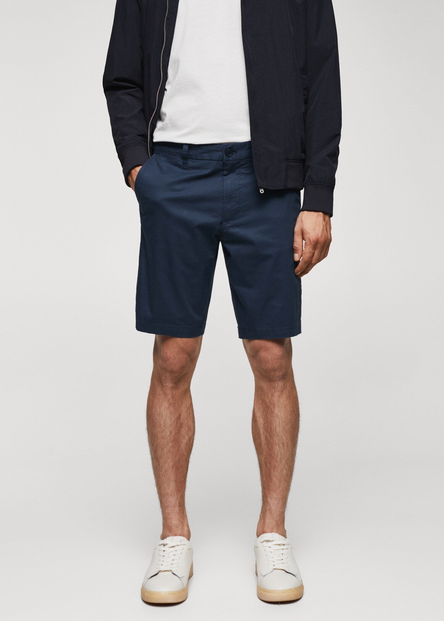 Bermuda slim-fit chino coton - Plan moyen