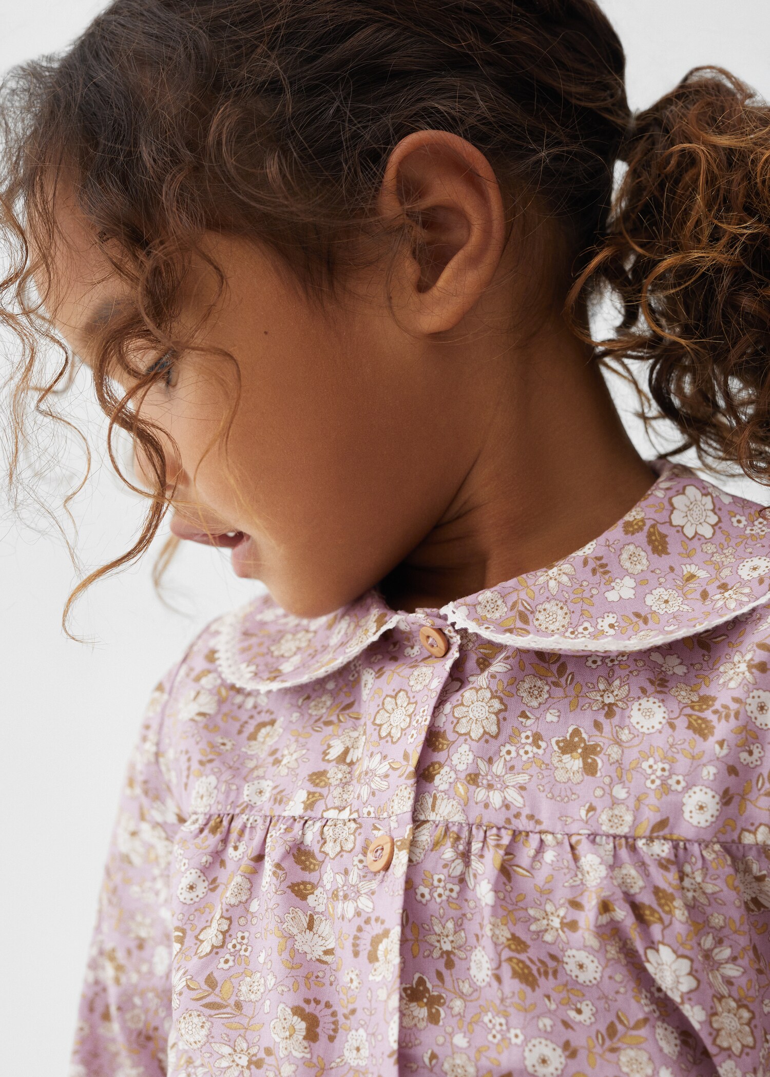 Bluse med blomstertrykk - Artikkeldetalj 1