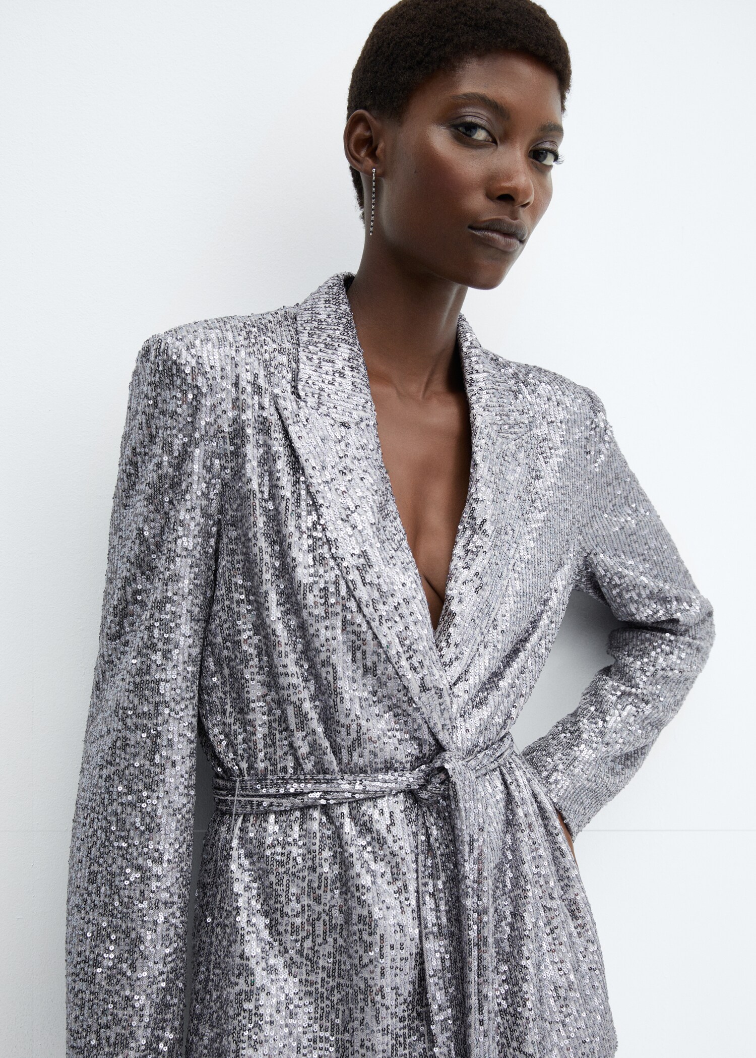 Sequin jacket with detachable belt - Details of the article 1