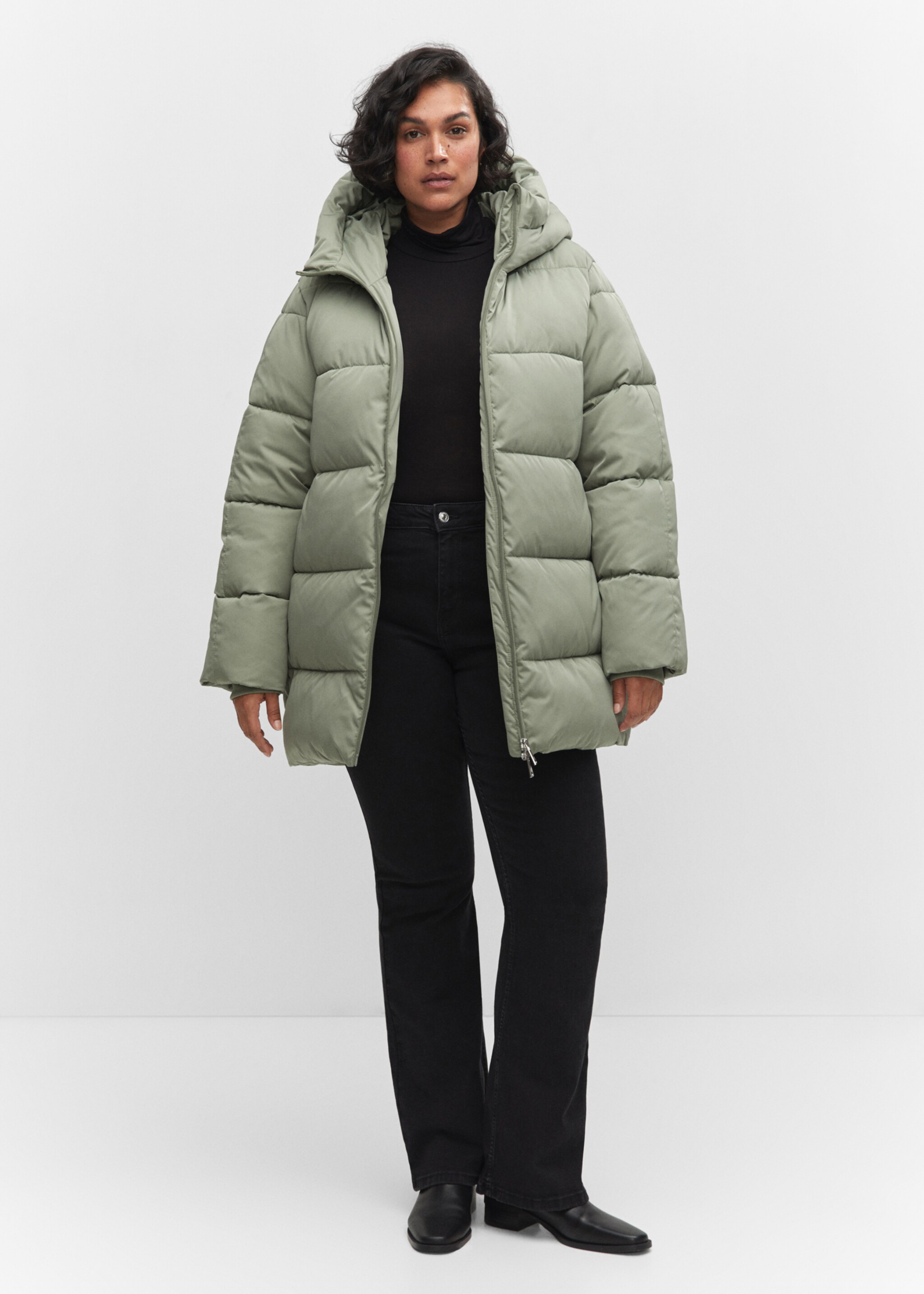Hood puffer coat - Details of the article 3, Green. Ref: 57067702-00.