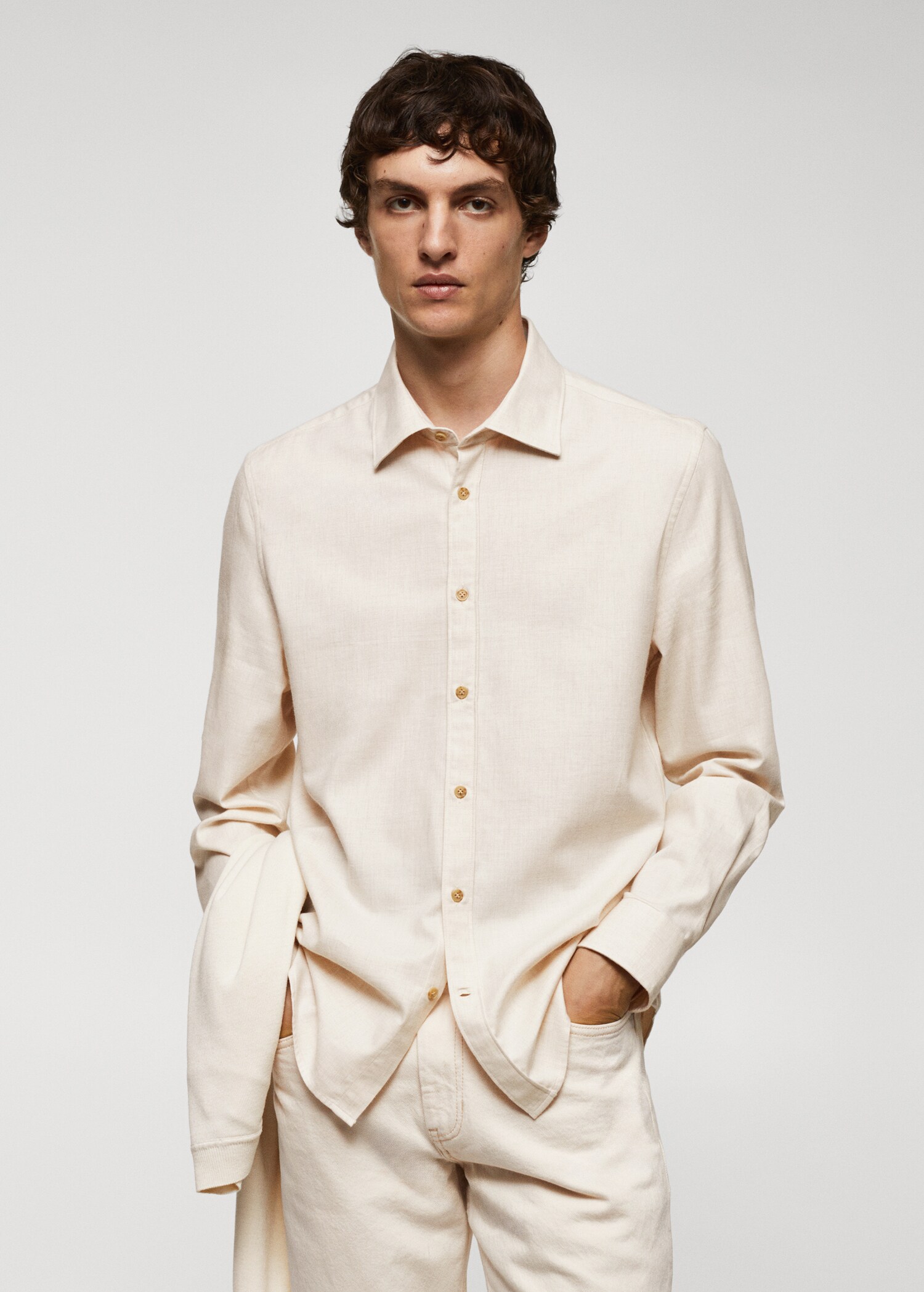100% cotton fil-a-fil shirt - Medium plane