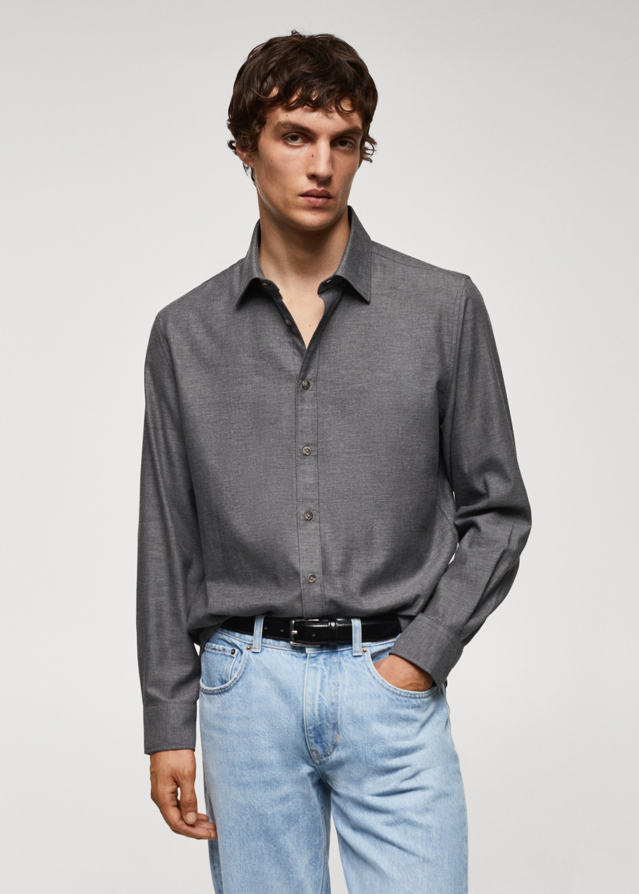 100% cotton fil-a-fil shirt - Medium plane