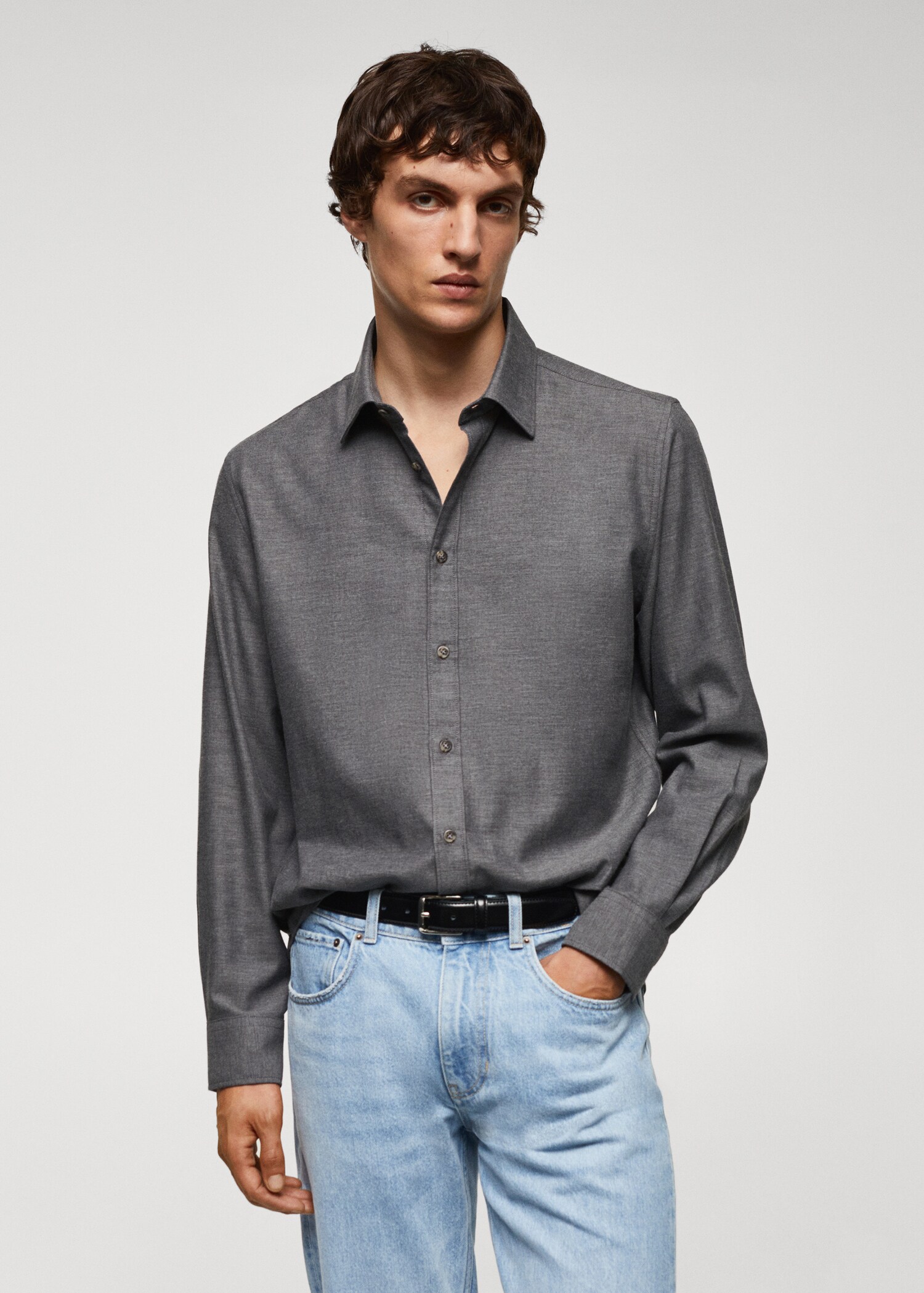 100% cotton fil-a-fil shirt - Medium plane