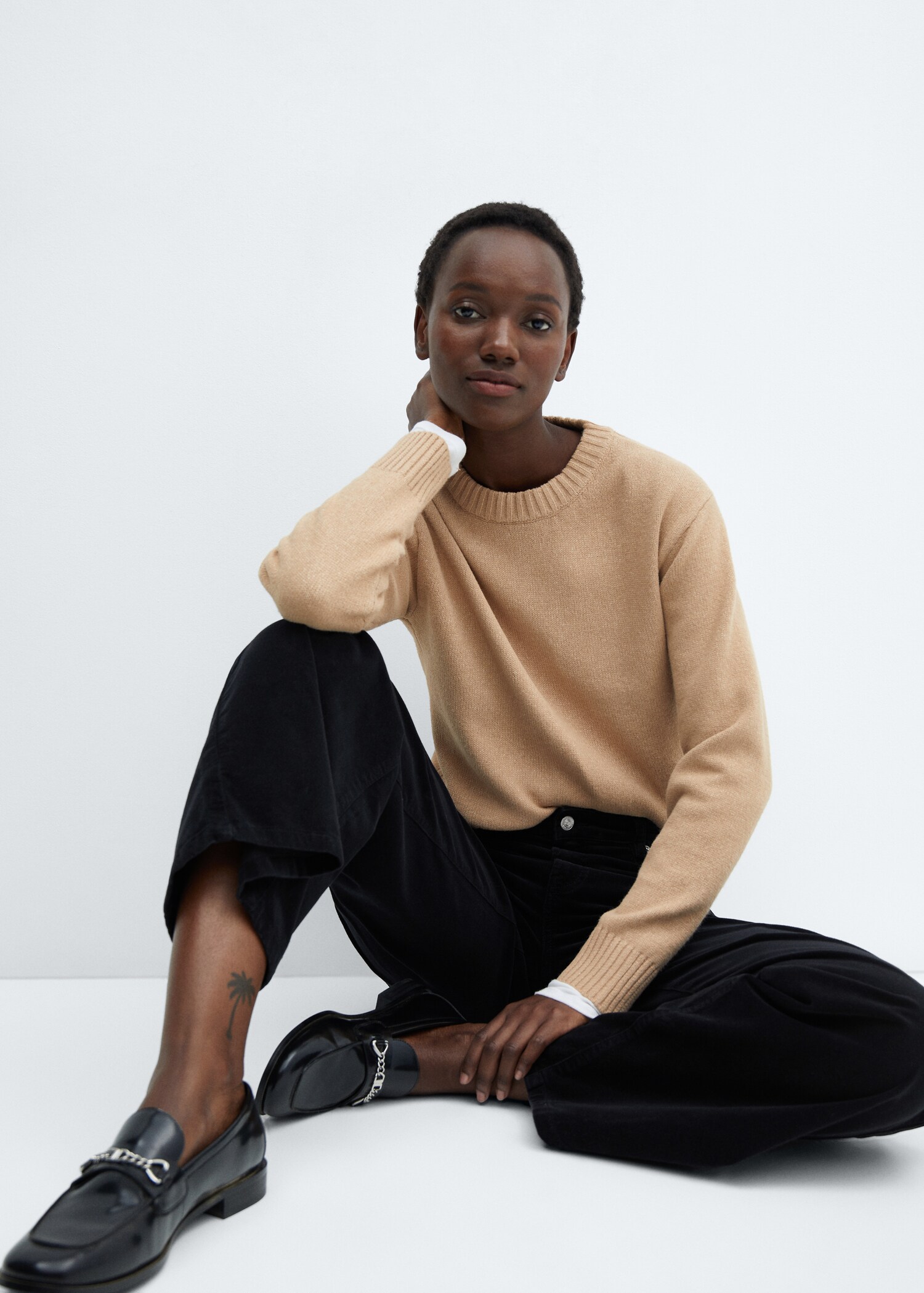 Straight-fit mid-rise corduroy trousers - Details of the article 2