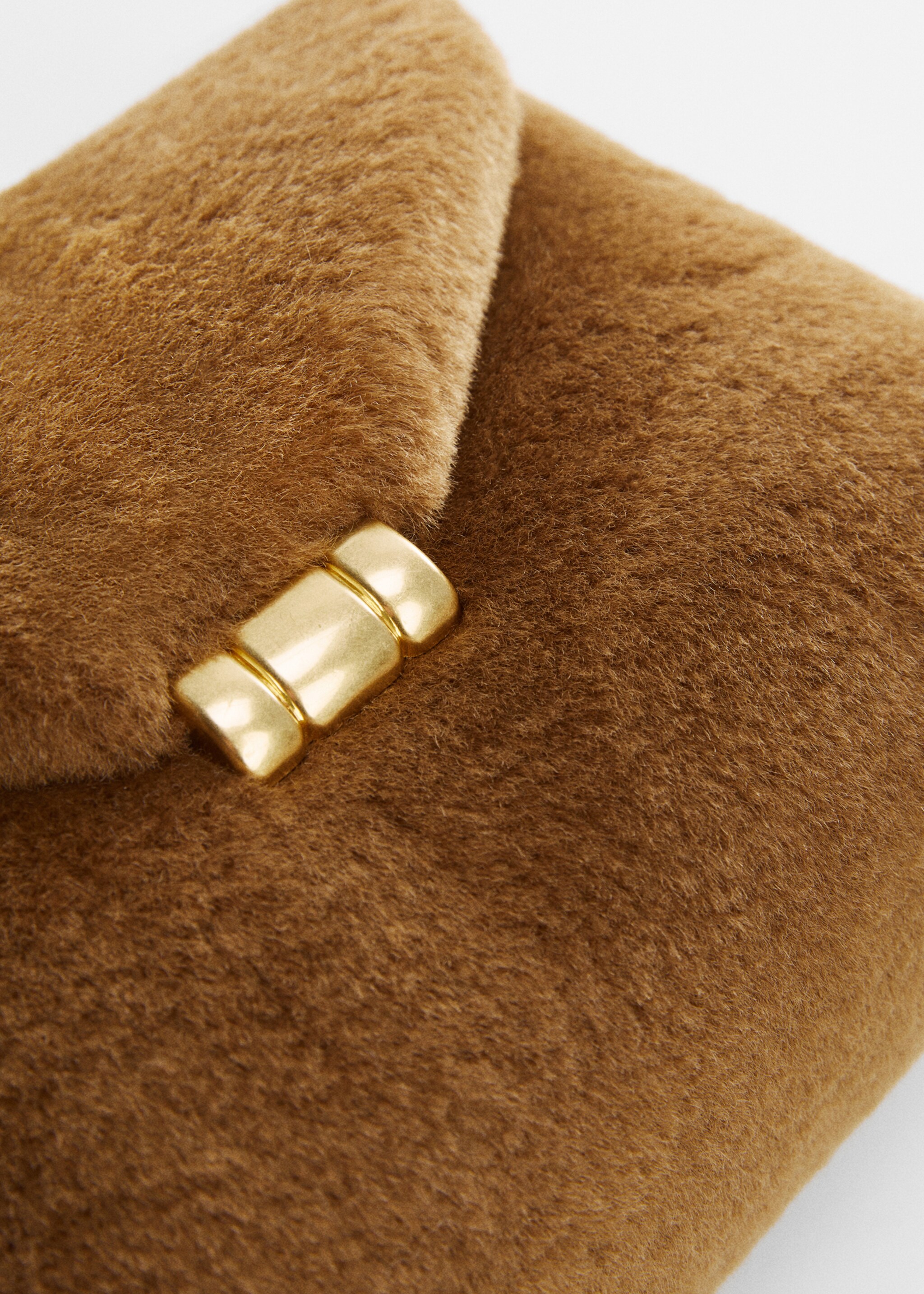 Quilted fur-effect bag - Details of the article 1, Brown. Ref: 57067748-00.