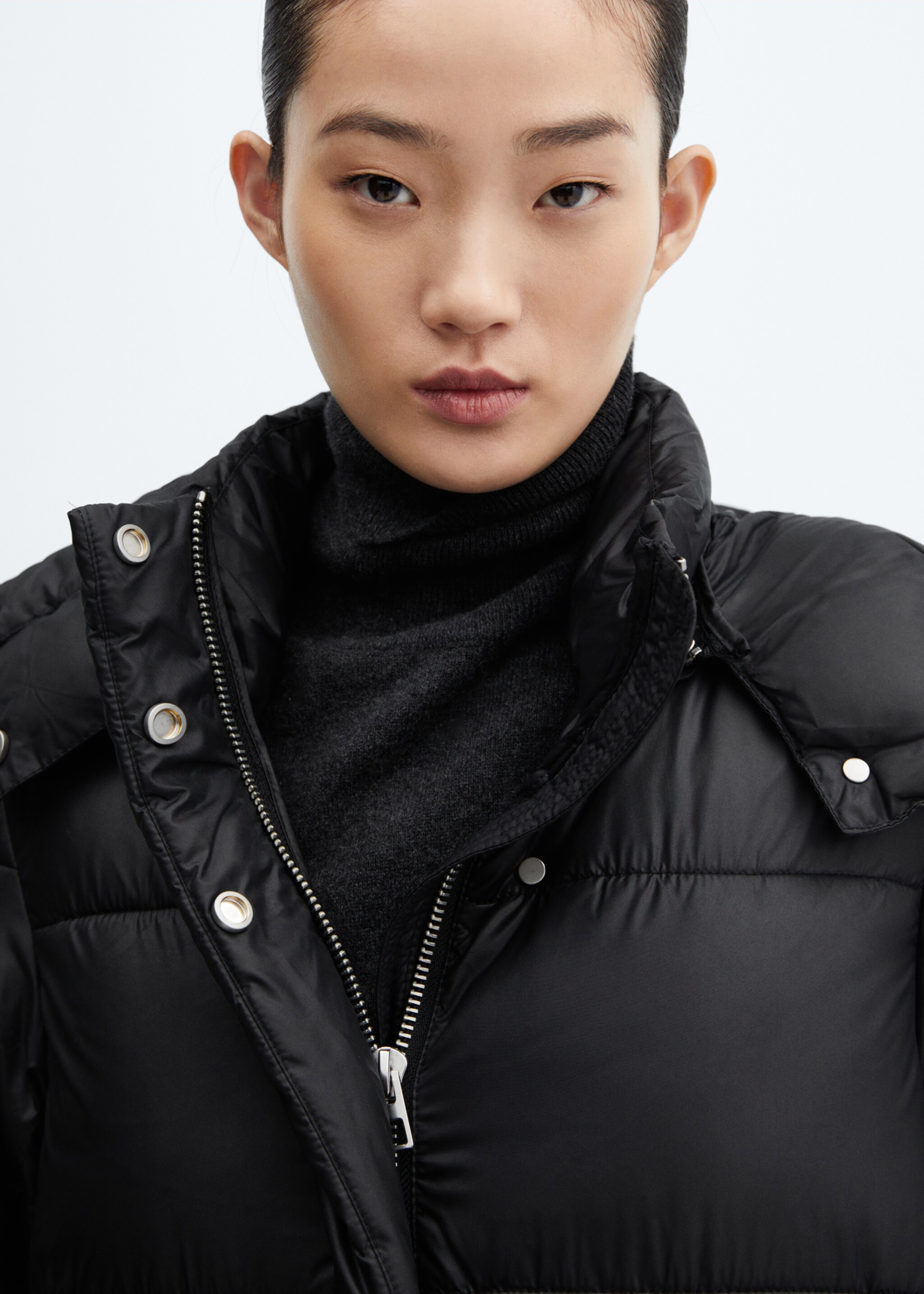 Hooded water-repellent quilted jacket - Details of the article 6, Black. Ref: 57069079-00.