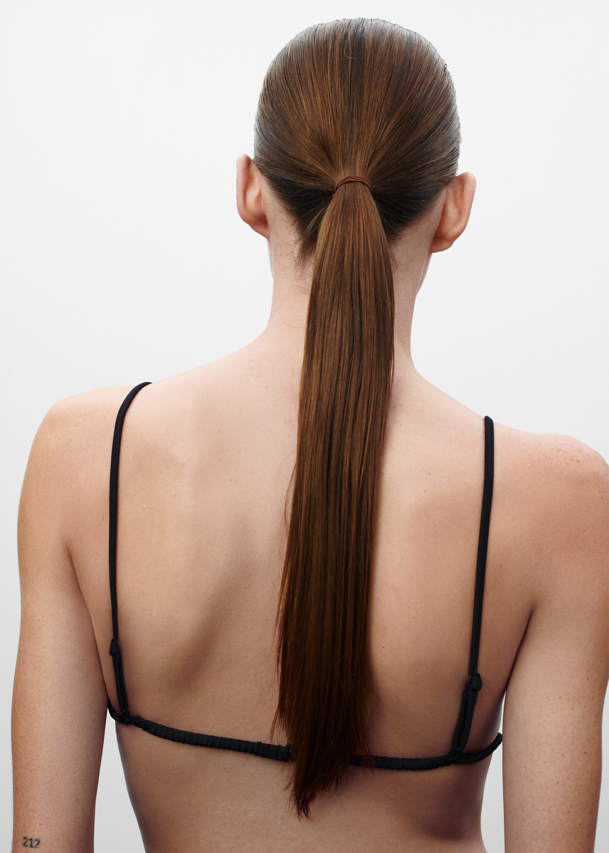 Sequined bra - Reverse of the article, Black. Ref: 57069112-00.