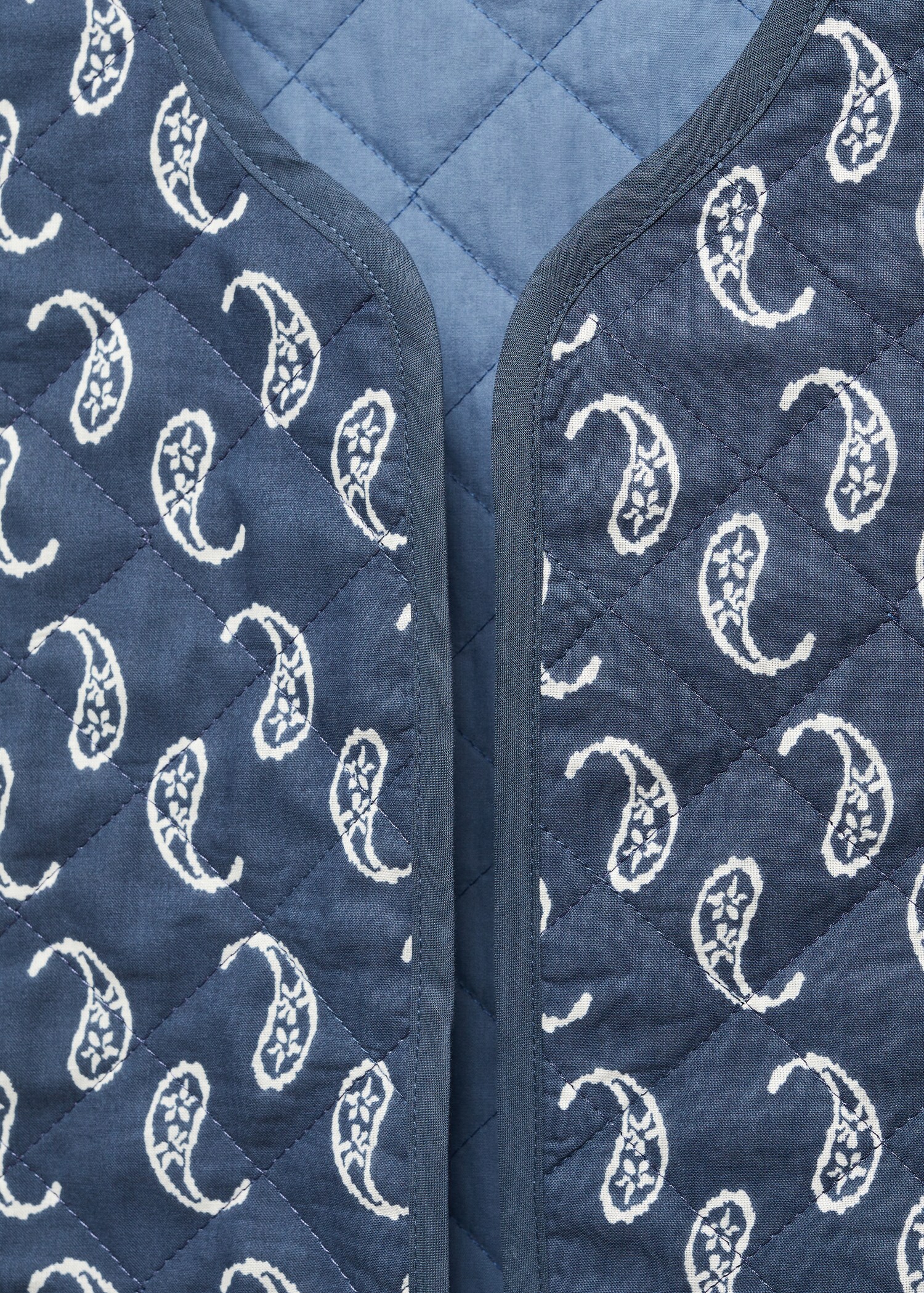 Paisley-print waistcoat - Details of the article 8