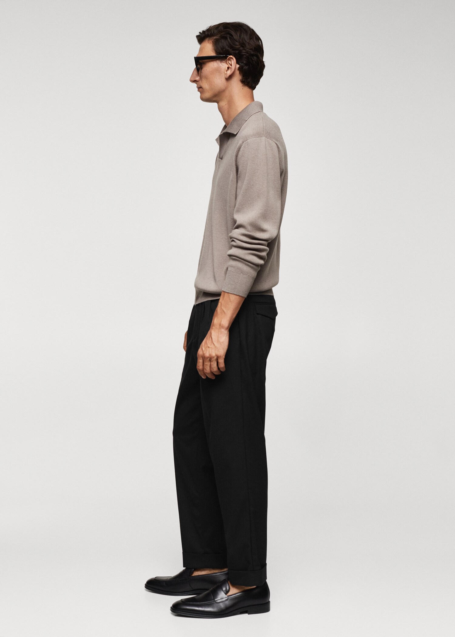 Pantalon à pinces et à revers - Détail de l'article 2