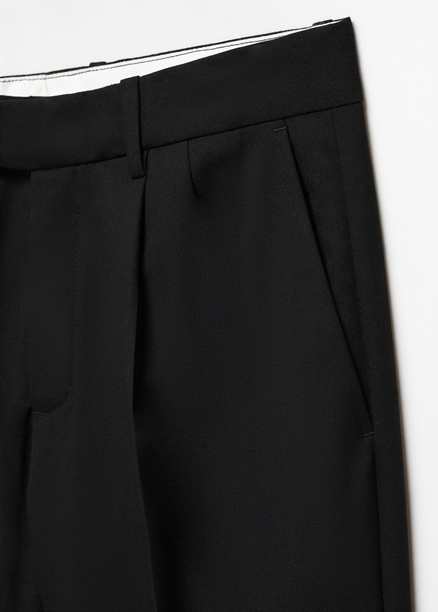 Pantalon à pinces et à revers - Détail de l'article 8