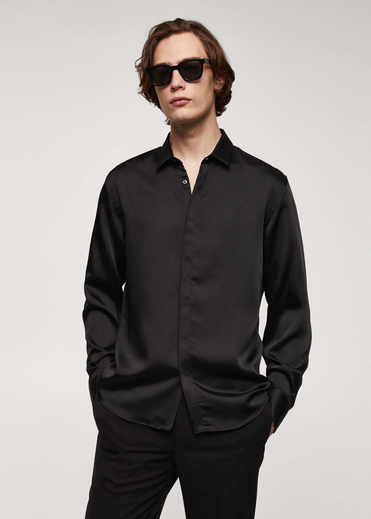 Camisa fluida satinada - Plano medio