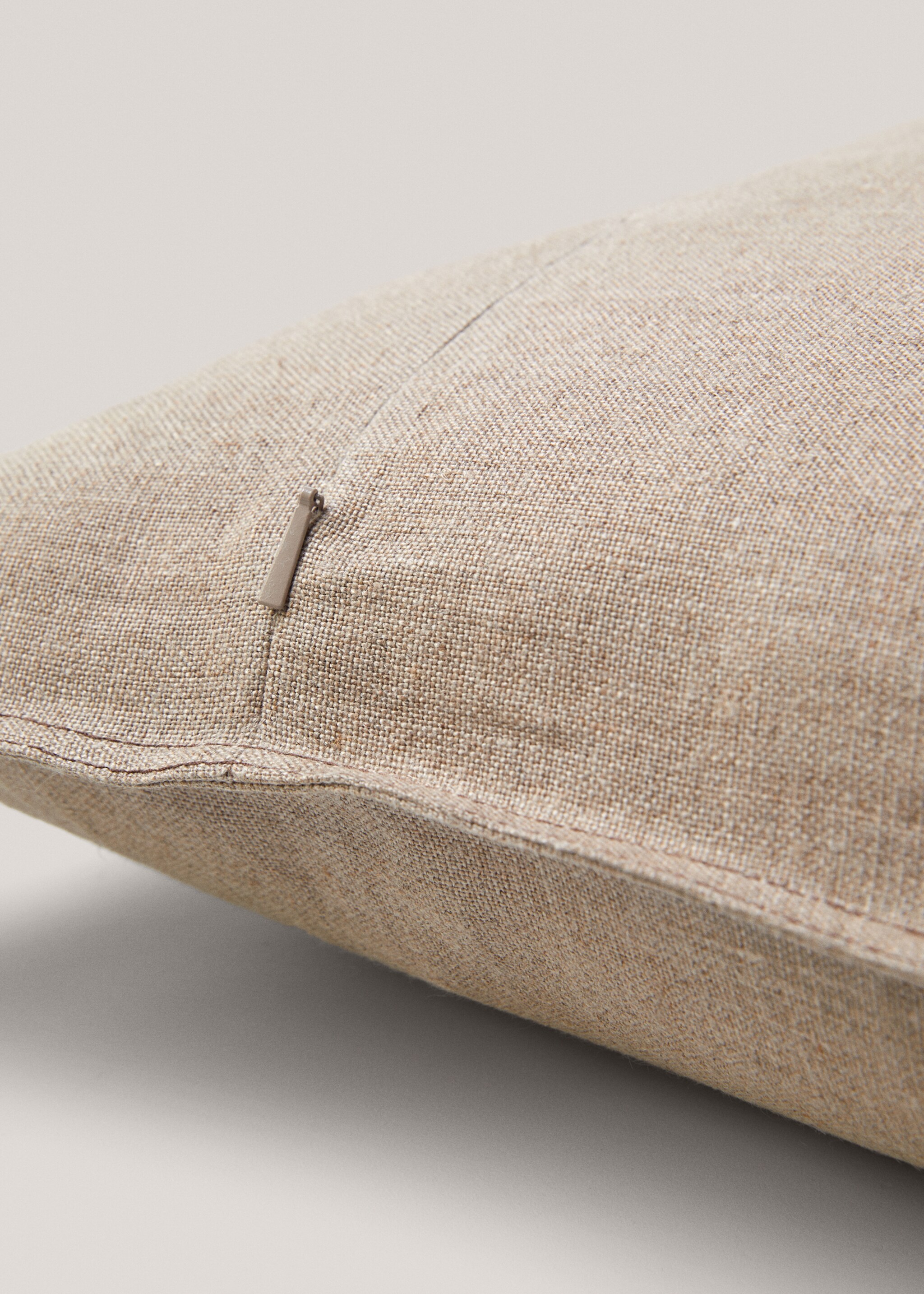 100% linen stitched cushion cover 60x60cm - Details of the article 3