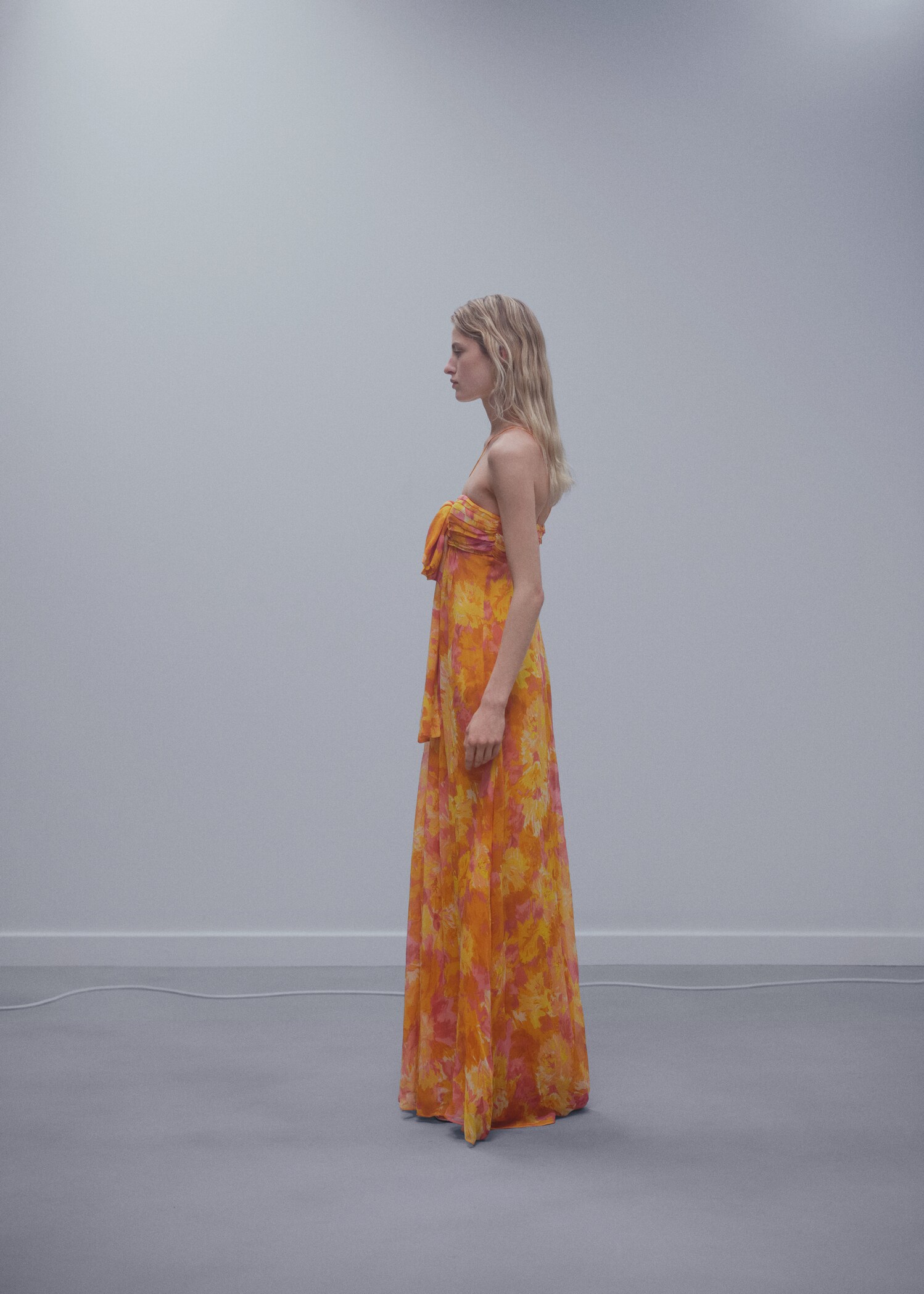 Vestido plisado escote lazo - Detalle del artículo 1