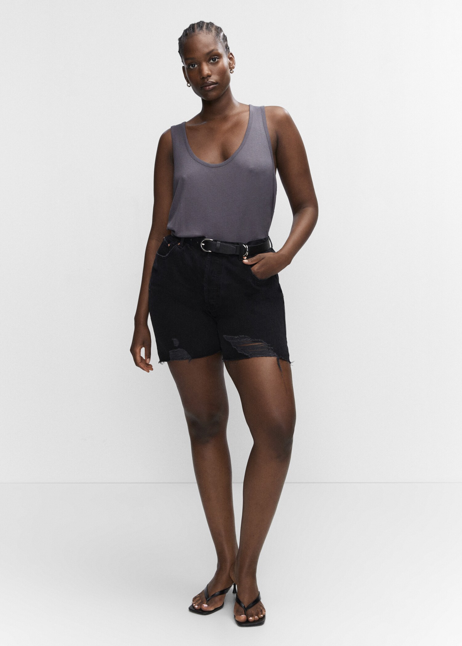 Fluid strapless top - Details of the article 3