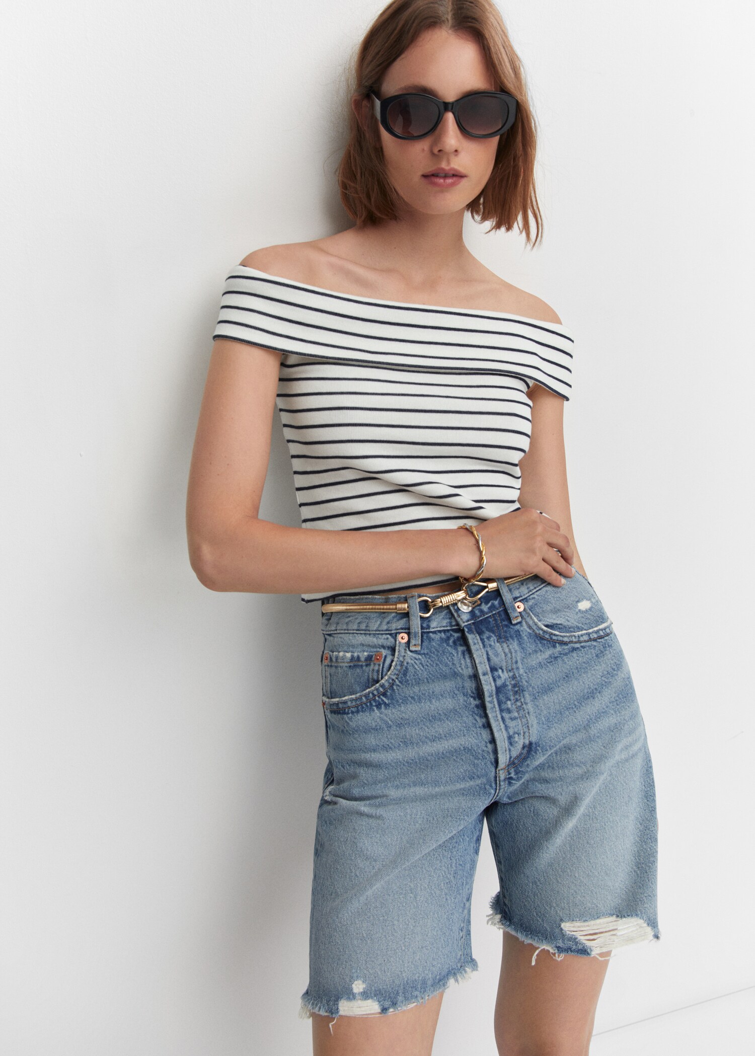 Off-shoulder top - Details of the article 2