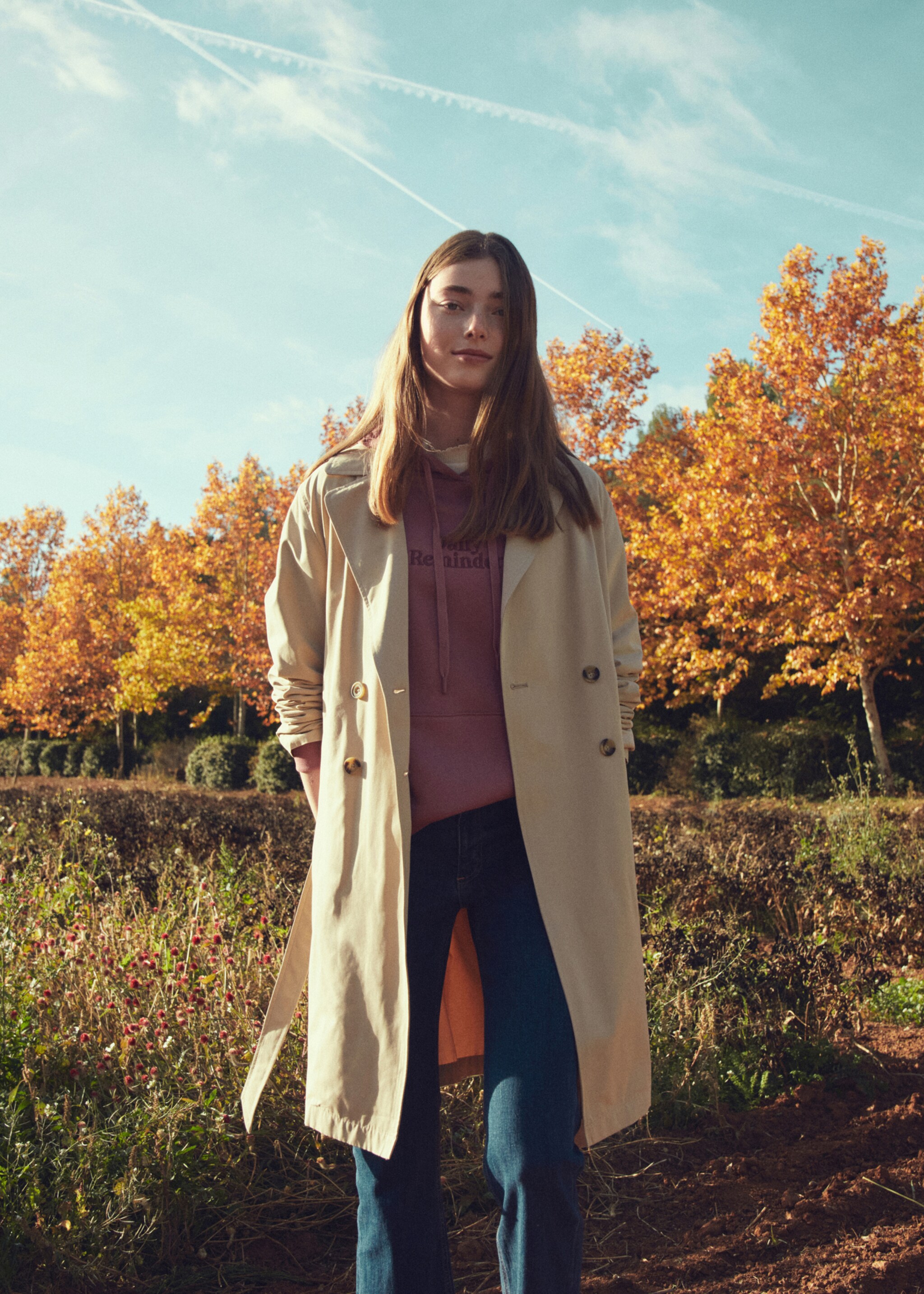 Classic trench coat with belt - Details of the article 6, Beige. Ref: 57072518-00.