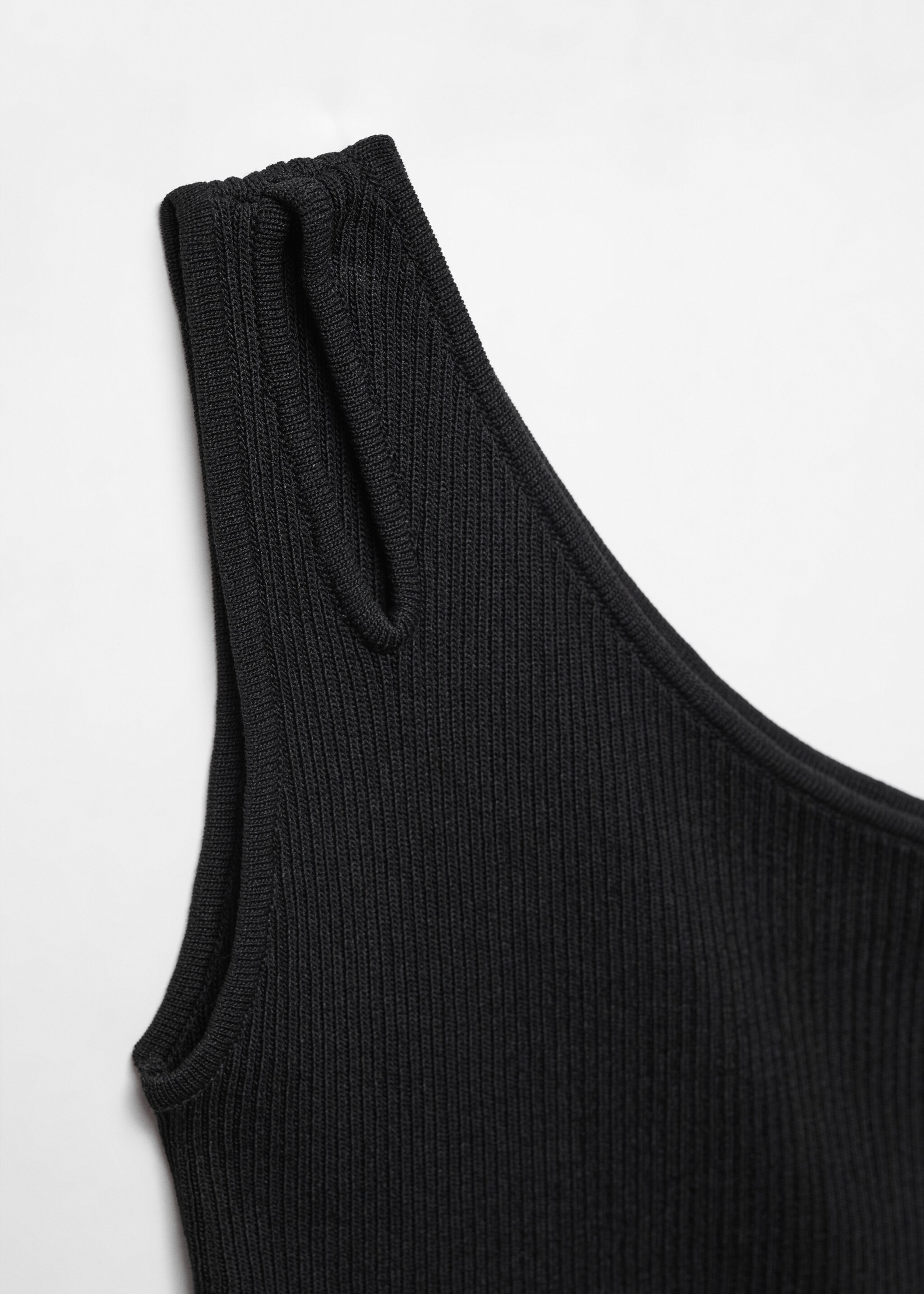 Asymmetrische crop top - Detail van het artikel 8