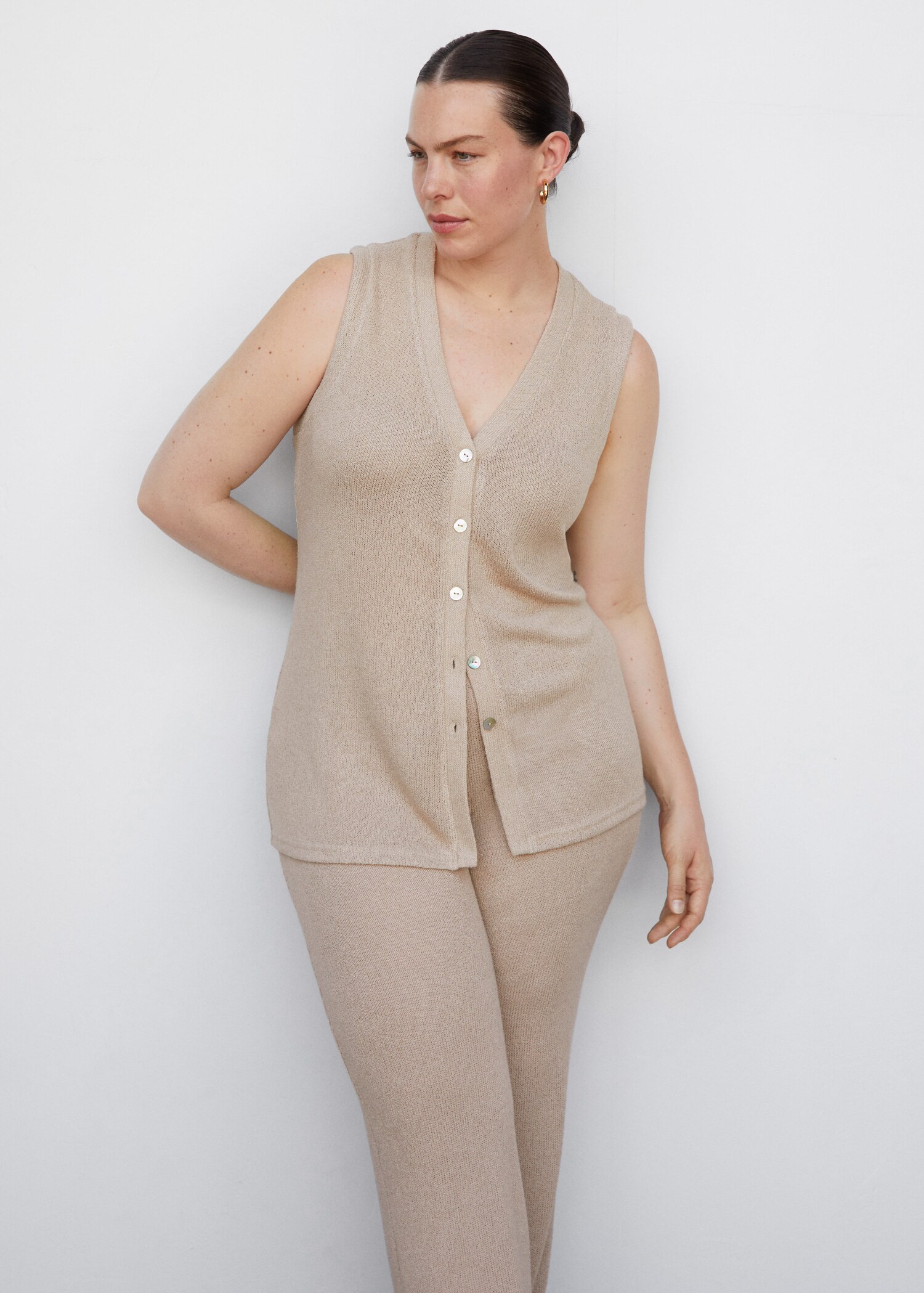 Flared knitted trousers - Details of the article 5