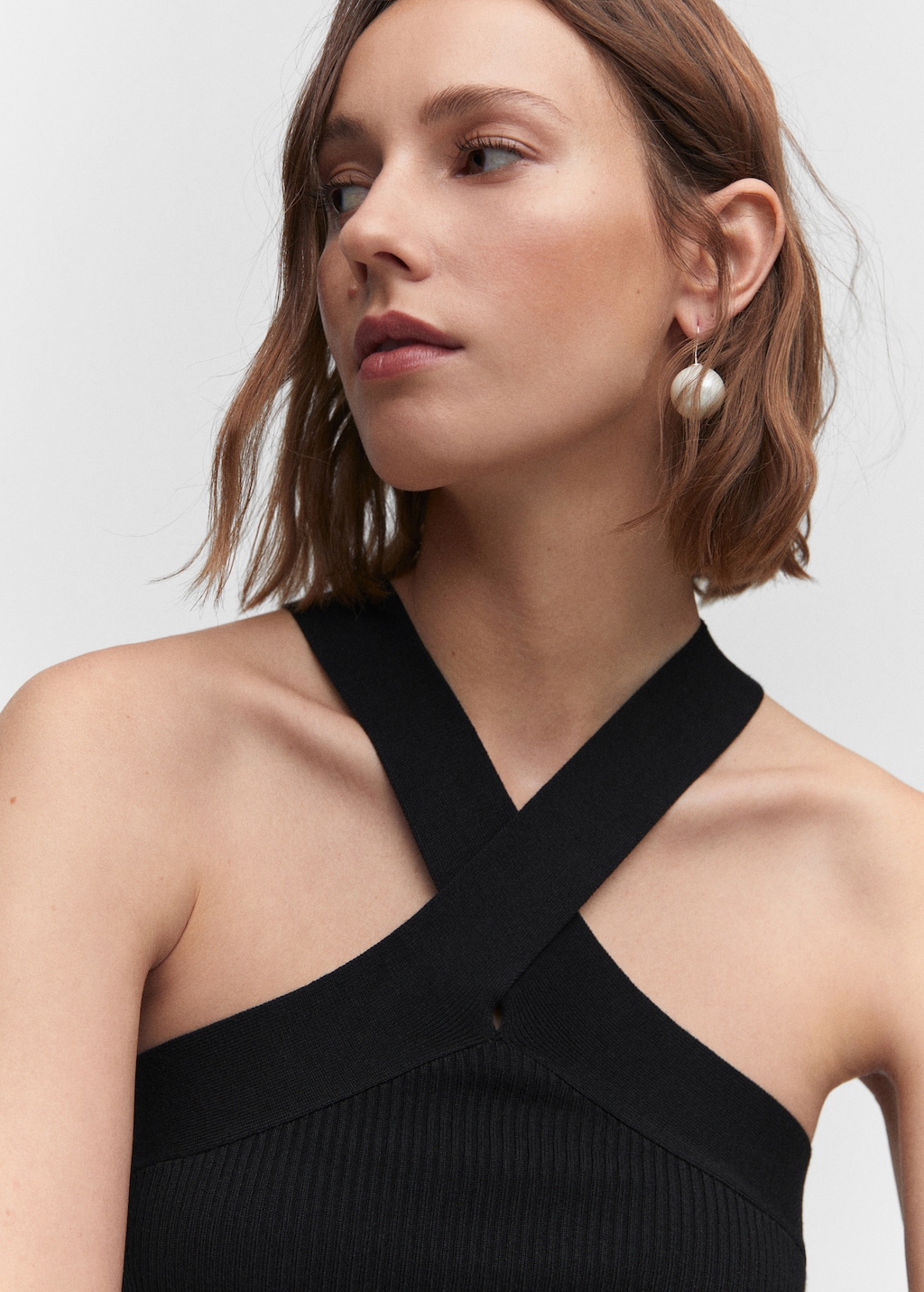 新品☆Halterneck Back Slit Kinit Top Halter-neck knitted top - Women | MANGO OUTLET USA