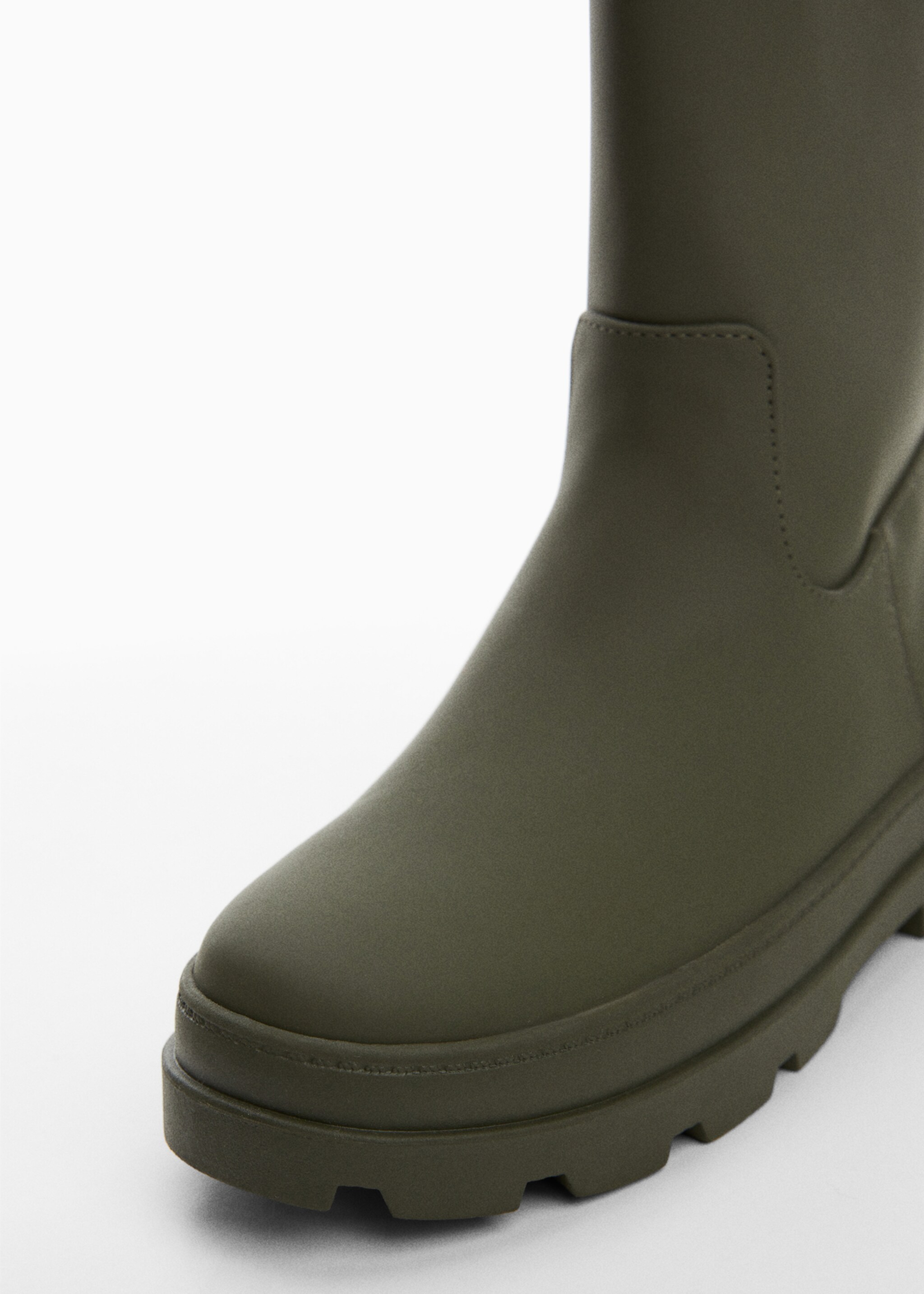 Gummierter Stiefel - Detail des Artikels 2, Khaki. Ref: 57073800-00.