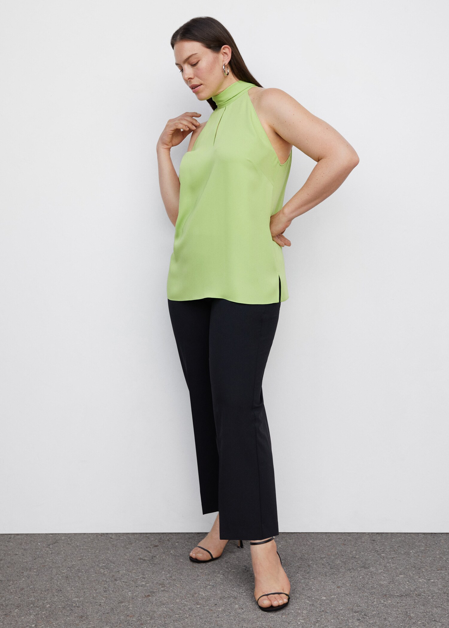 Blusa halter dettaglio spacco - Dettaglio dell'articolo 3
