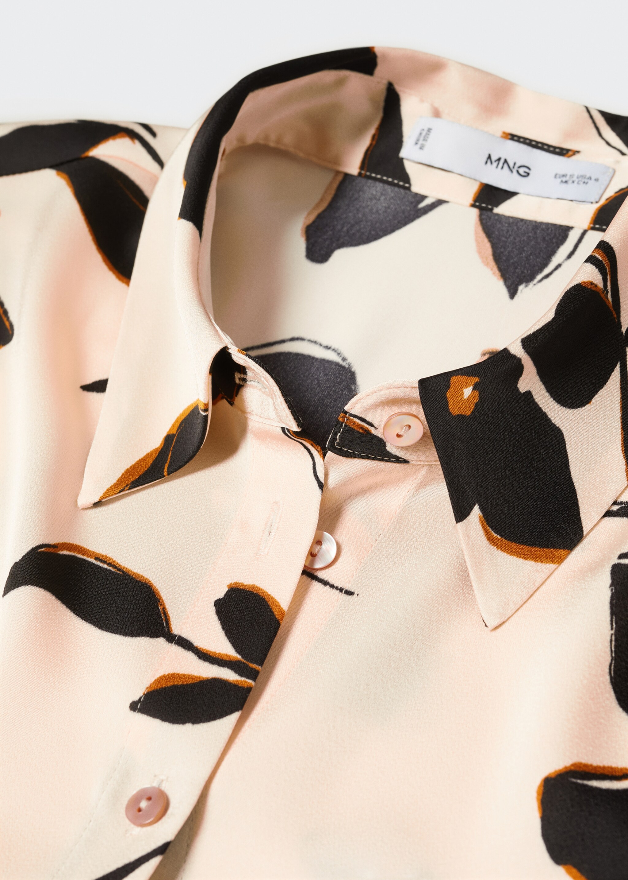 Chemise satinée imprimée - Détail de l'article 8, Écru. Ref: 57073806-00.