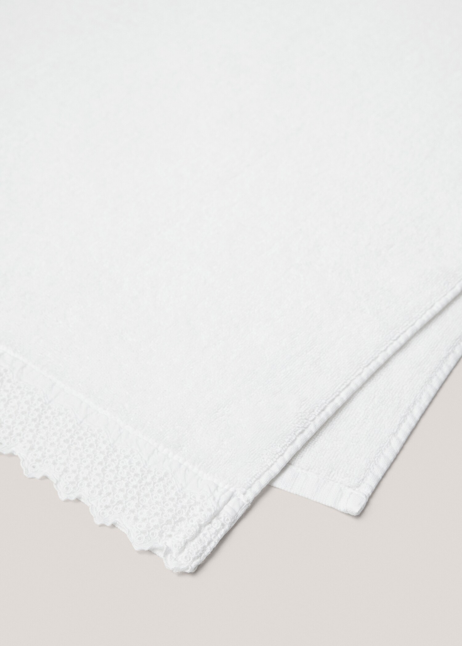 Embroidered-trim hand towel 50x90cm - Details of the article 2