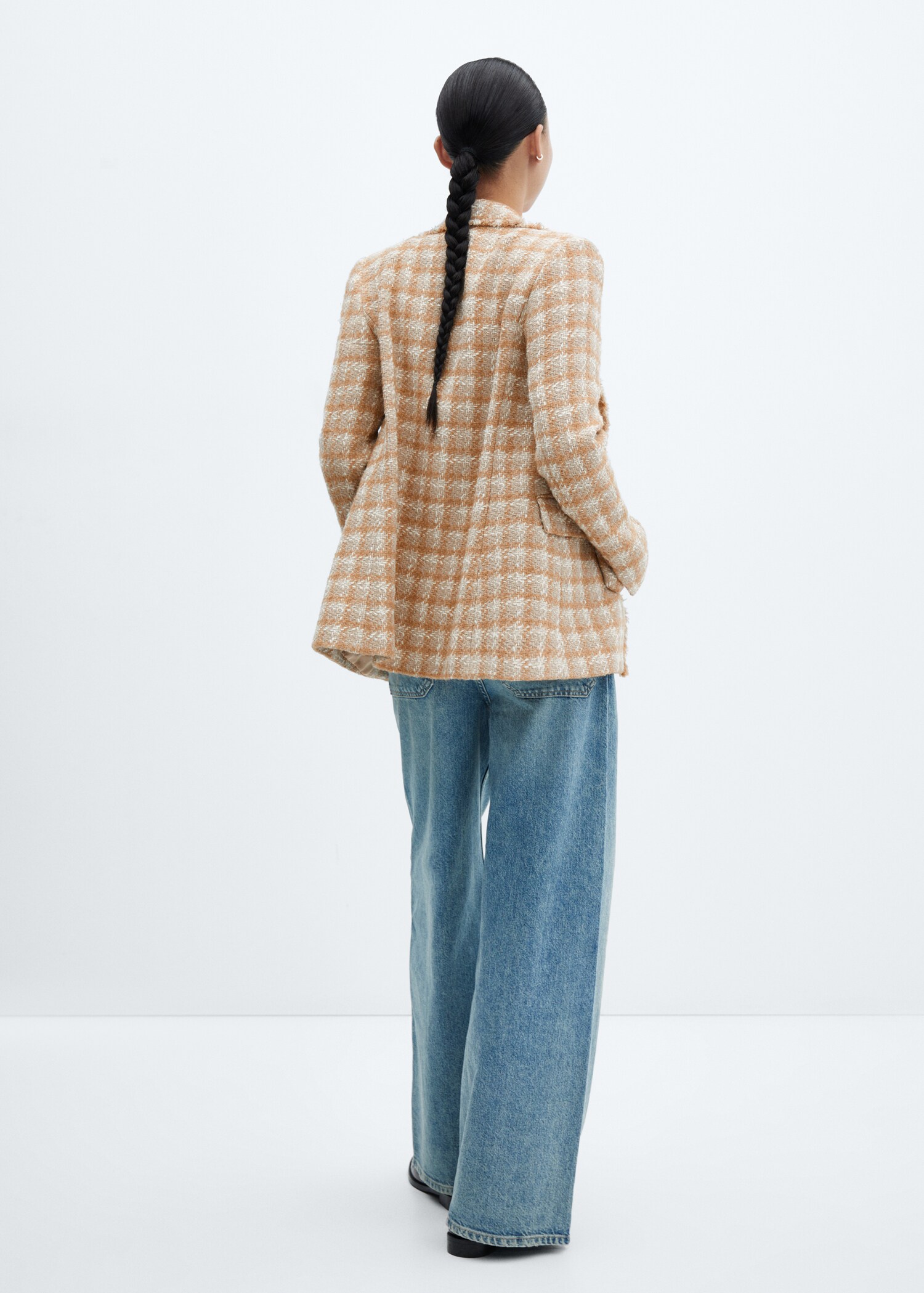 Tweed blazer with jewel button - Reverse of the article