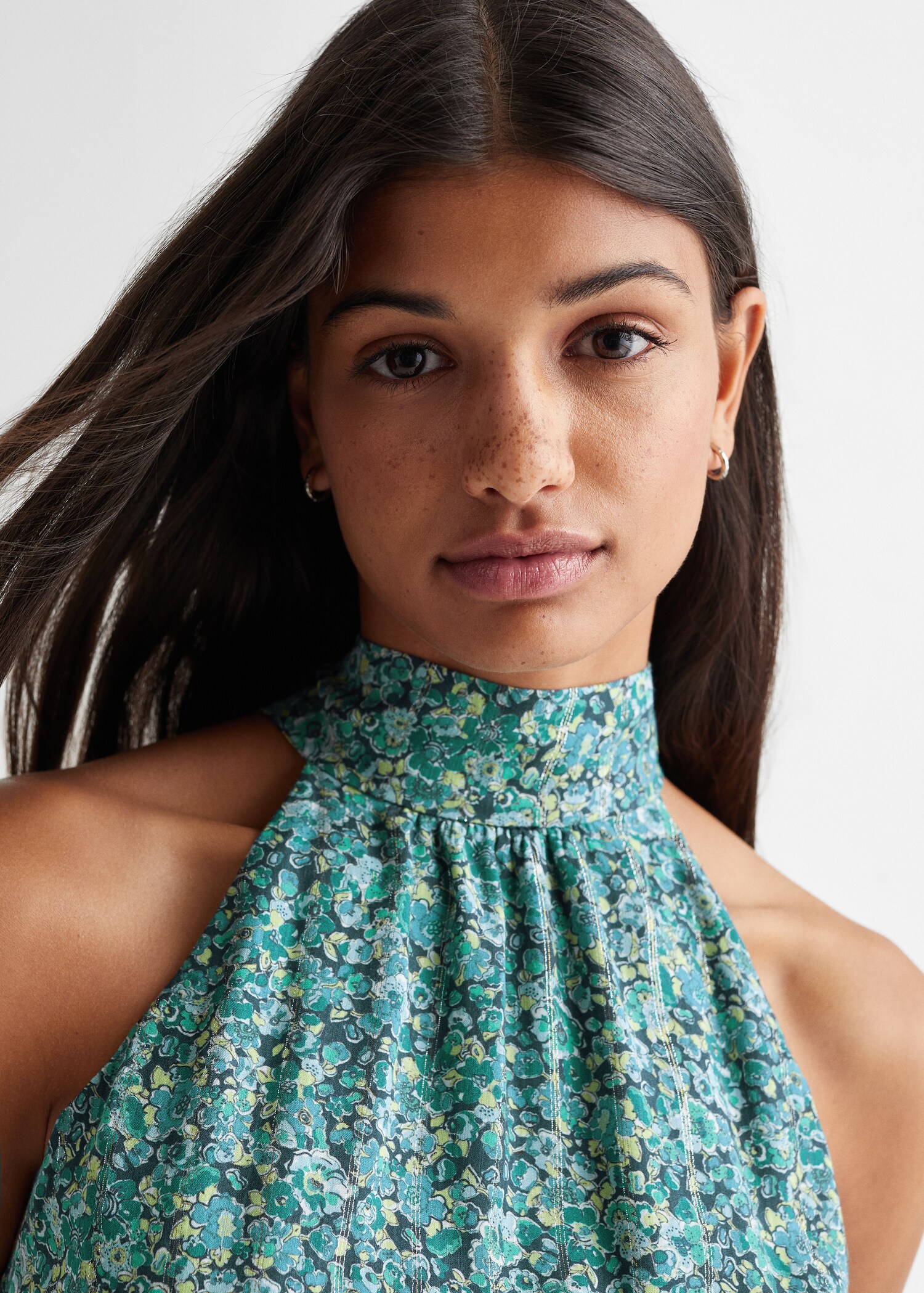 Printed halter-neck dress - Details of the article 1