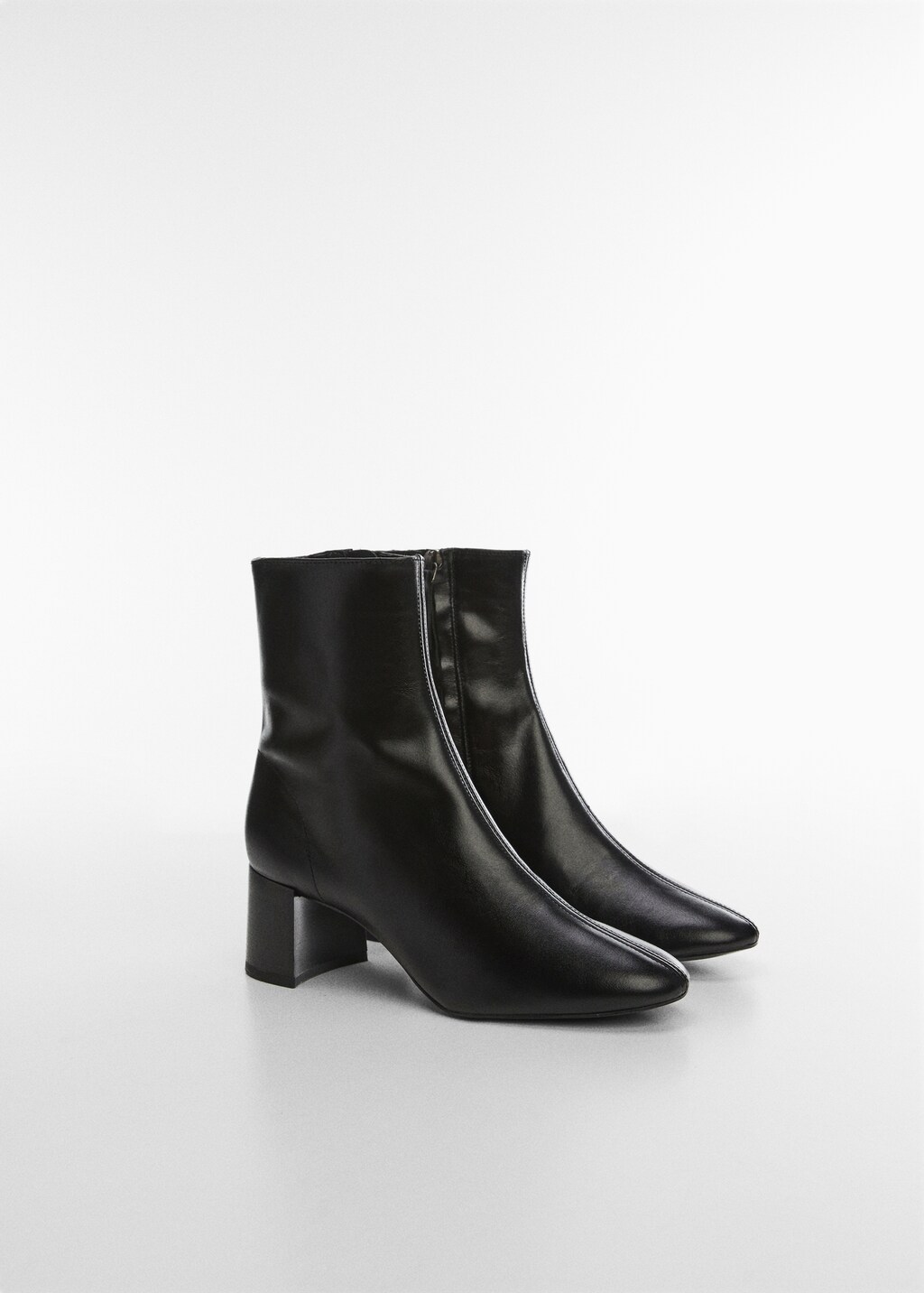 Stivaletti outlet on sale
