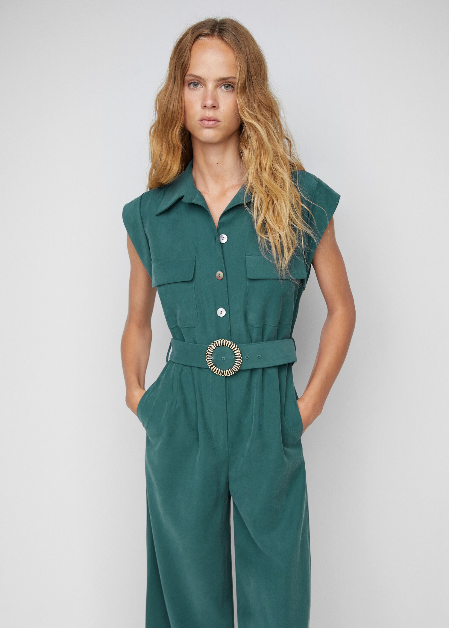 Combinaison avec ceinture - Plan moyen