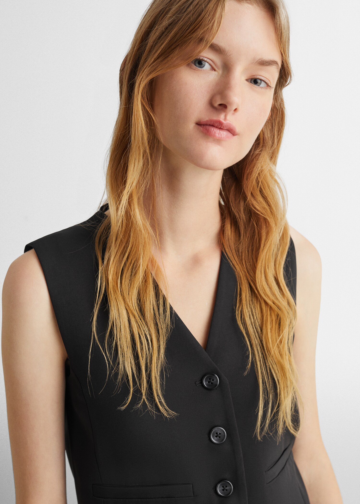 Suit waistcoat with buttons - Details of the article 1